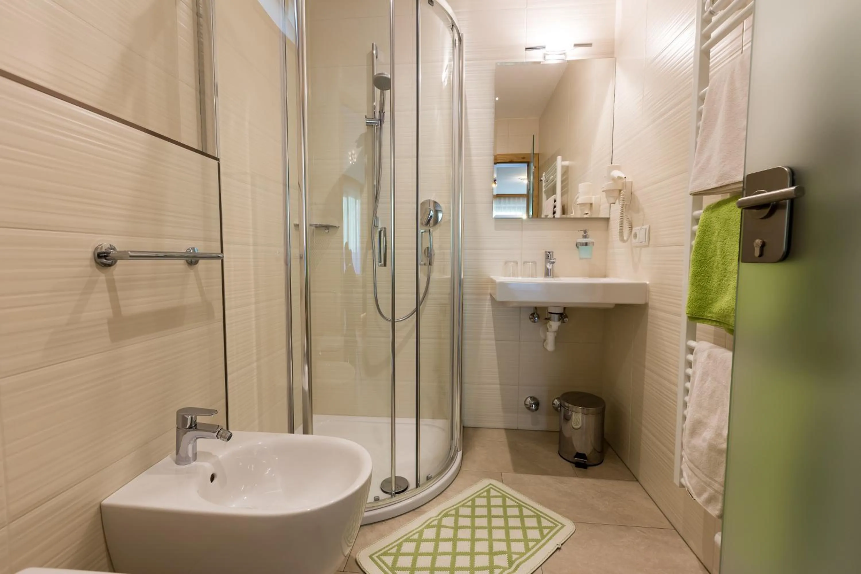 Shower in Hotel Restaurant Rosmarie