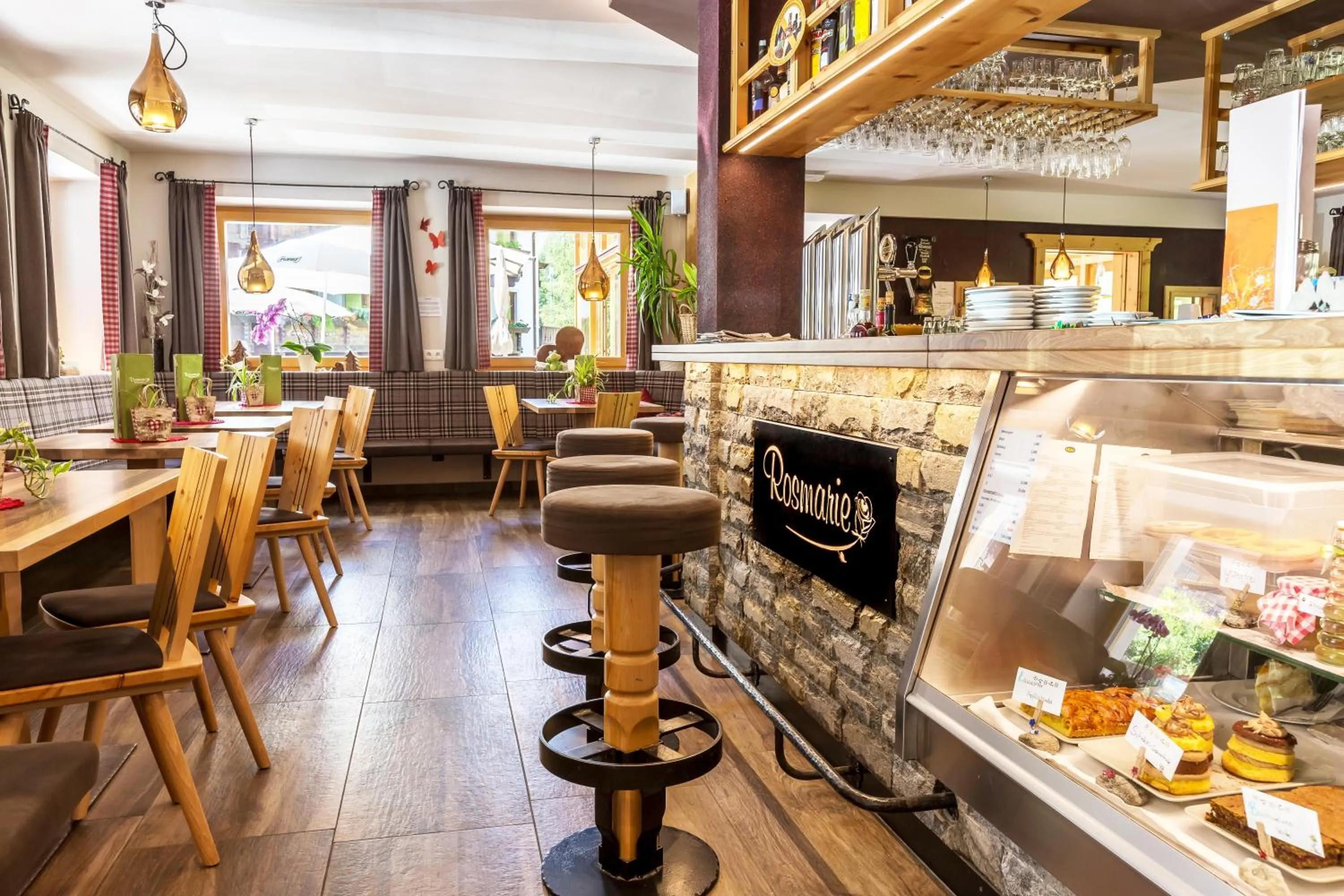 Lounge or bar in Hotel Restaurant Rosmarie