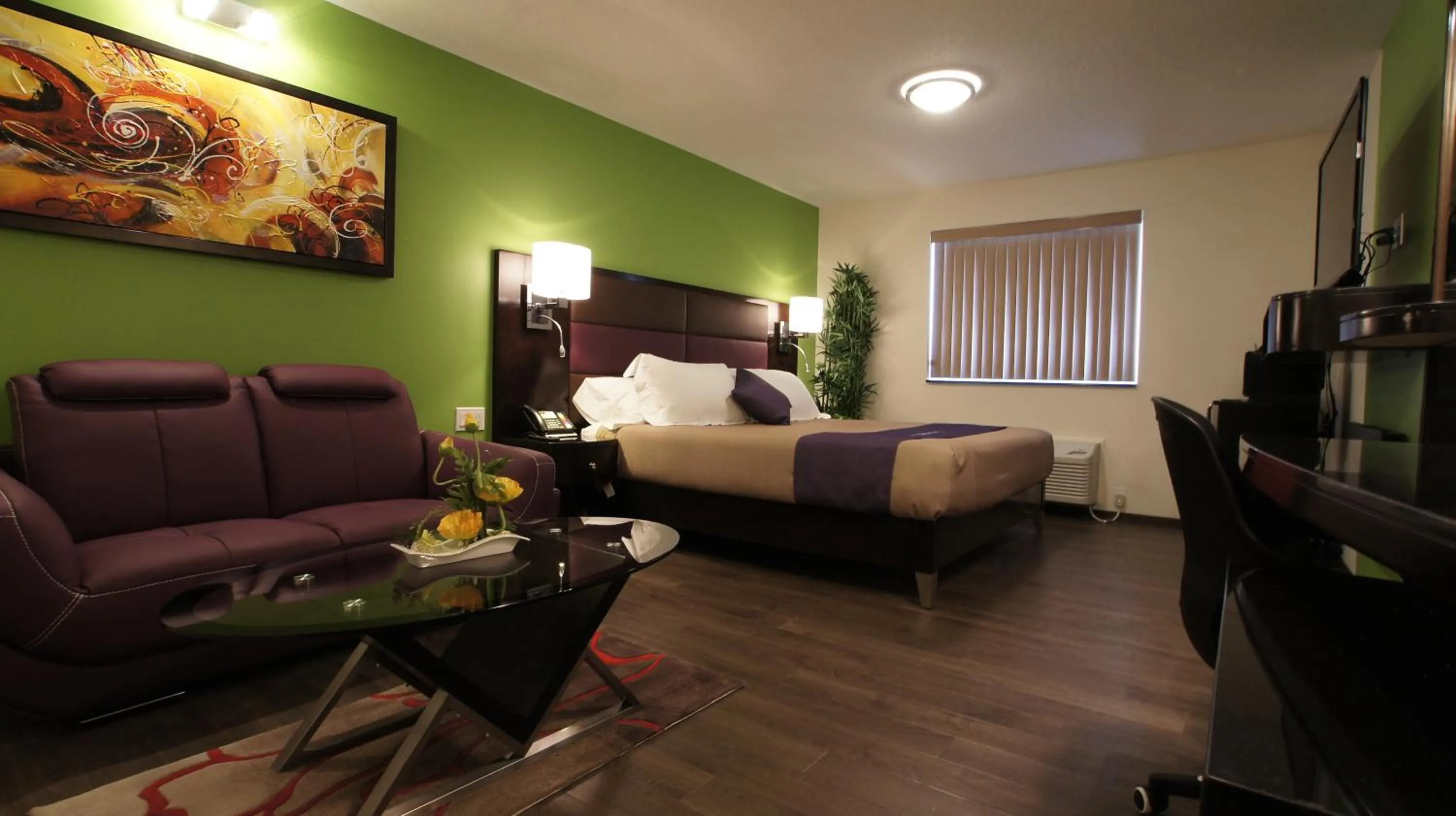 Photo of the whole room, Bed in Dreamz Inn