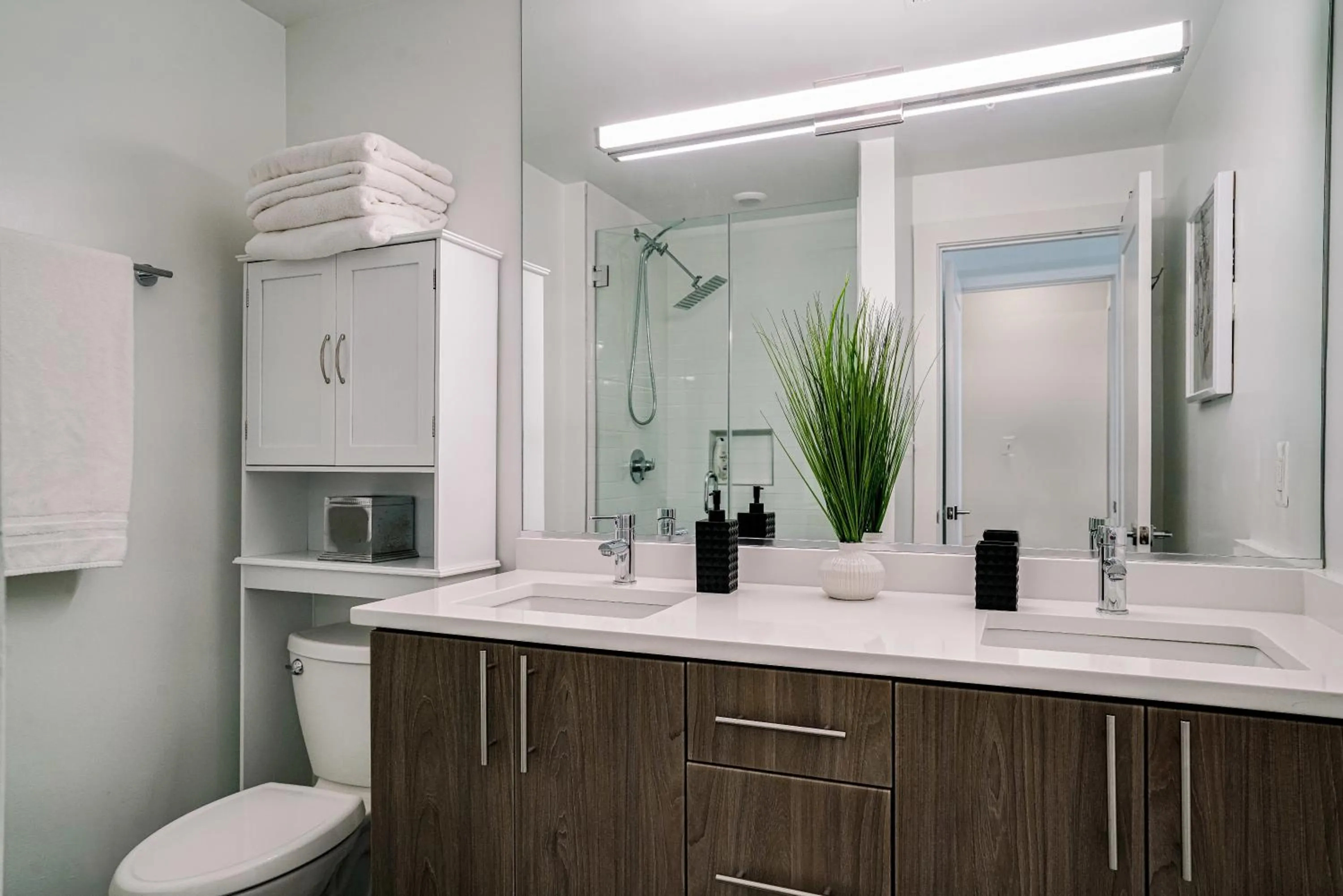 Bathroom in Luxury 2 bed 2 bath Suite in Washington DC