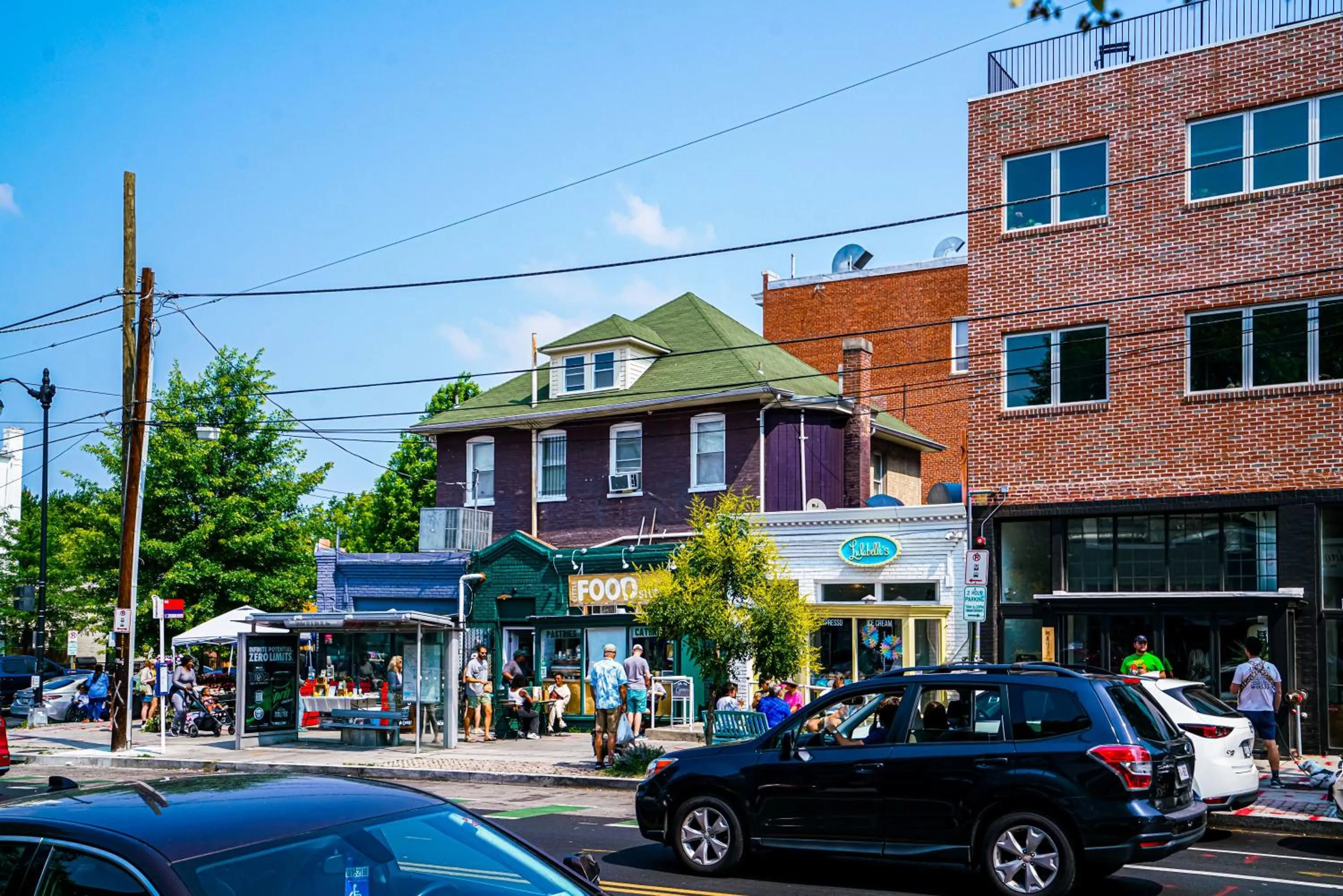 Neighbourhood in Luxury 2 bed 2 bath Suite in Washington DC