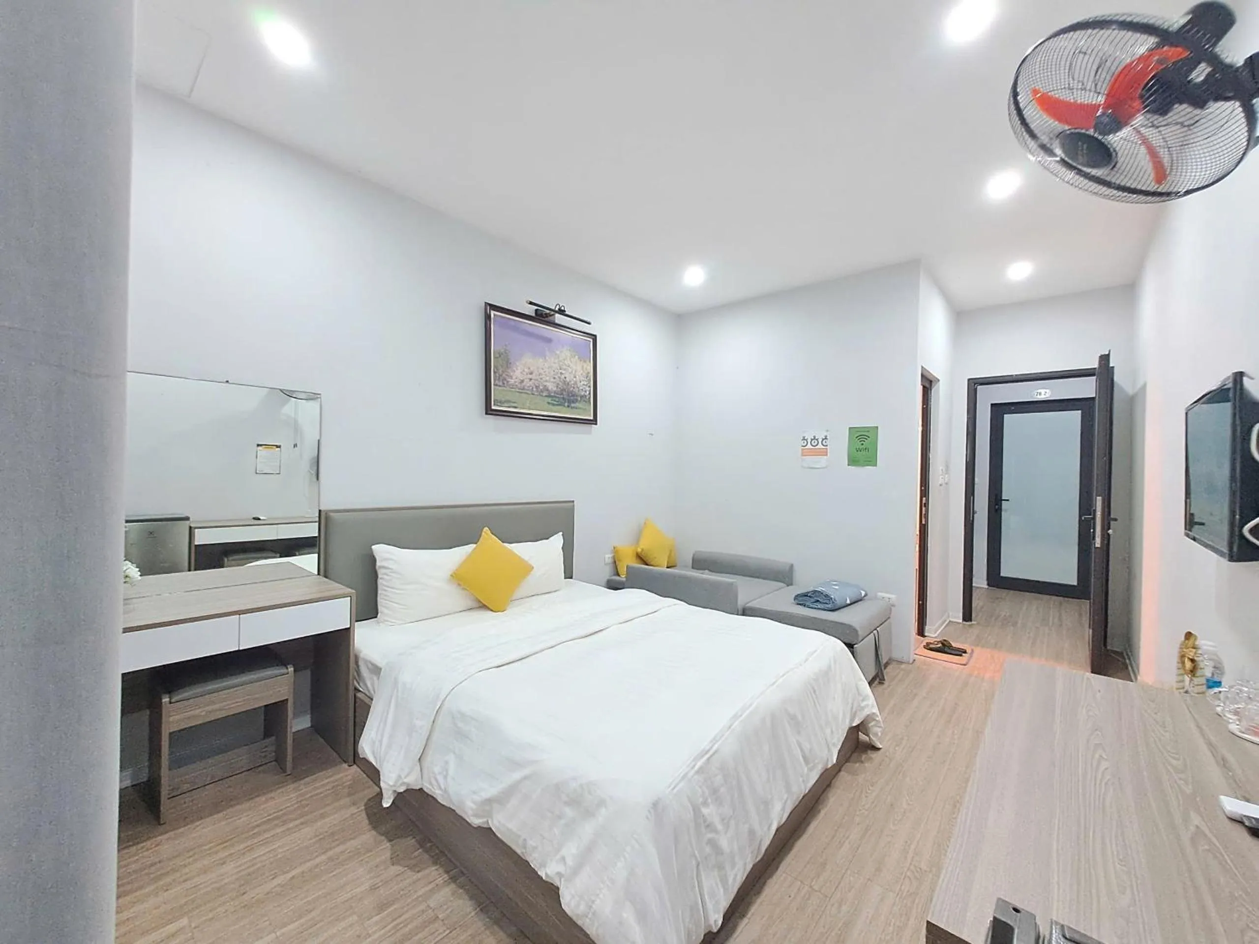 Bed in Blue Homestay Cau Giay