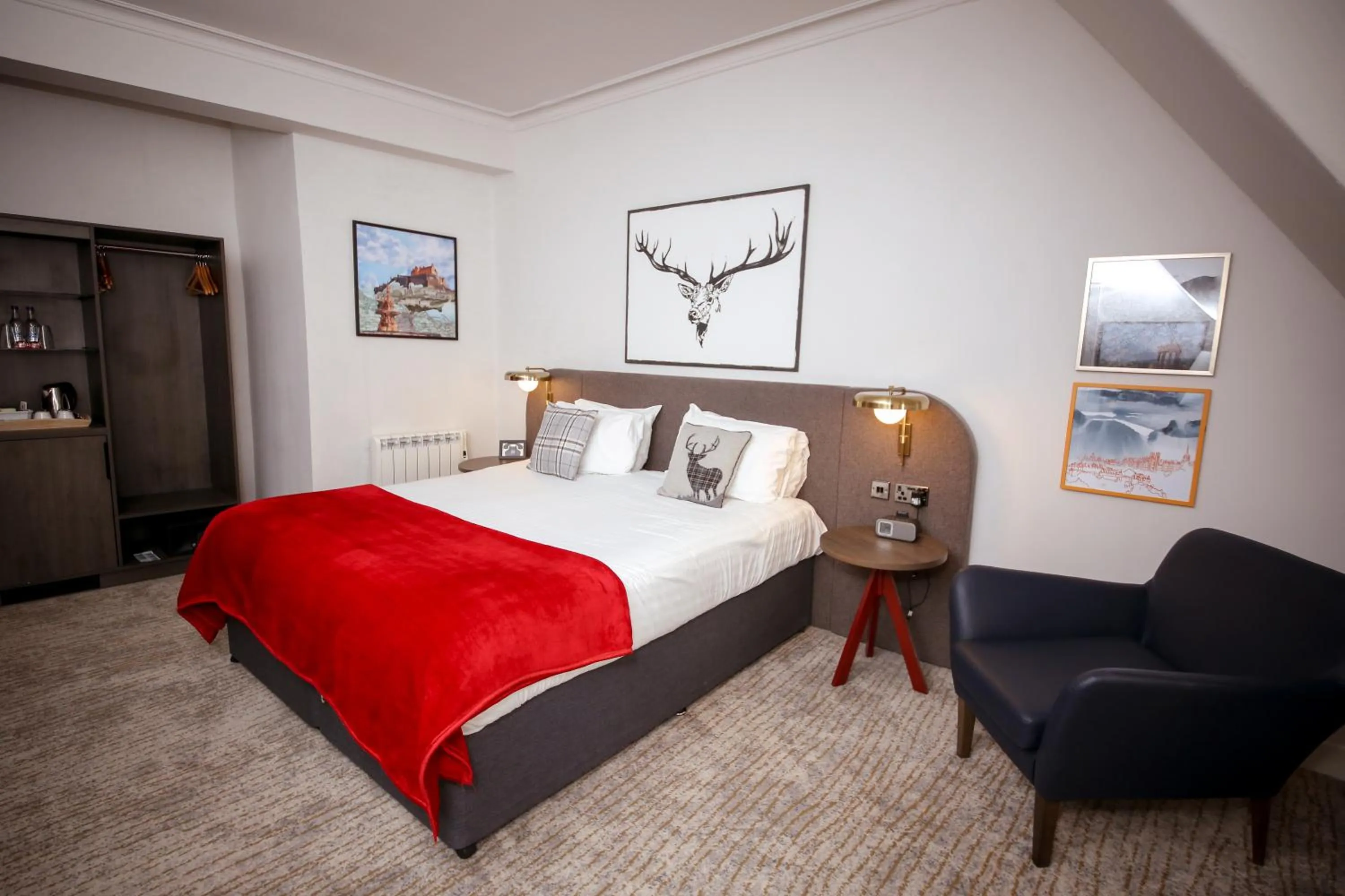 Bed in Bruntsfield Hotel