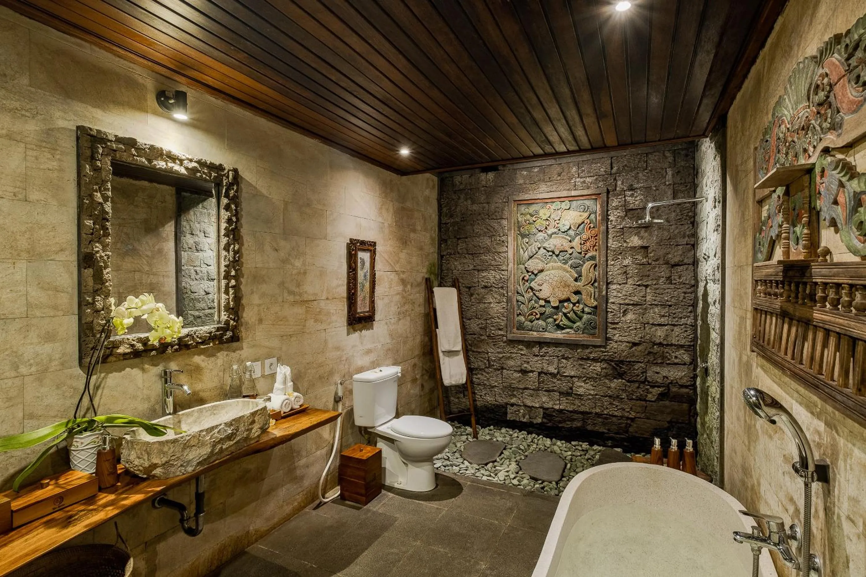 Toilet in Teja Lokha Ubud Villa