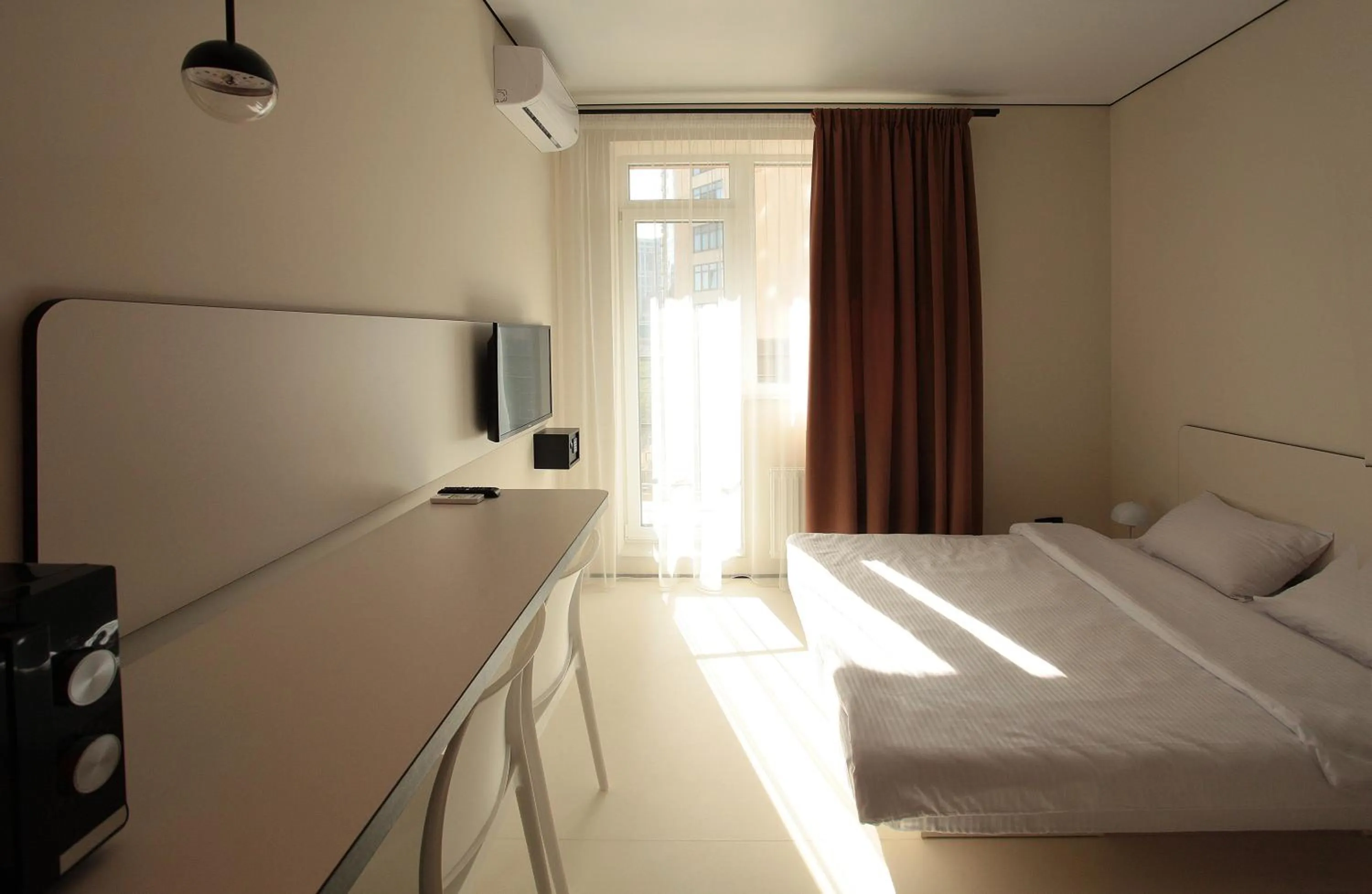 Photo of the whole room, Bed in Ultramarinn Hotel