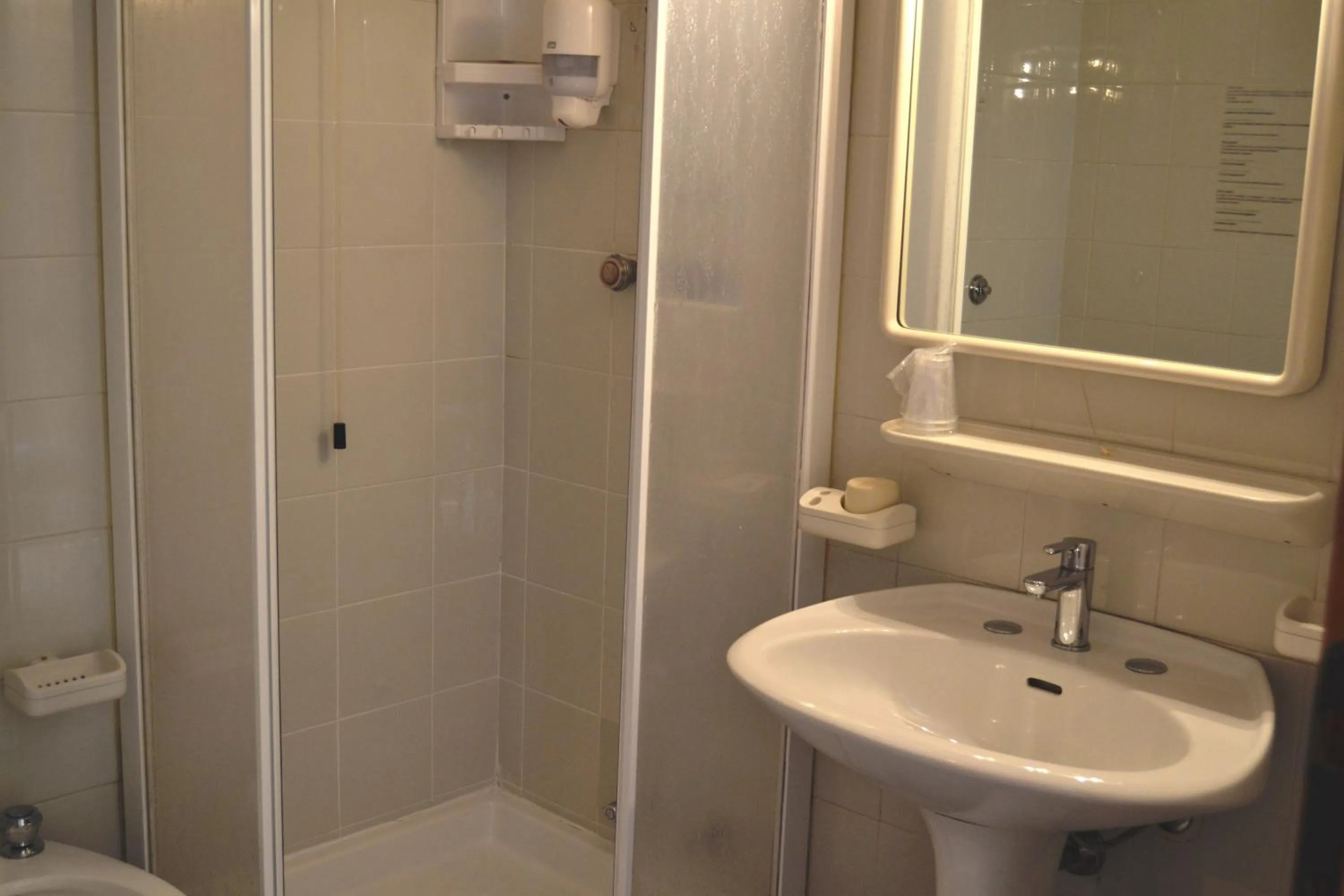 Bathroom in Hotel Quattro Palme