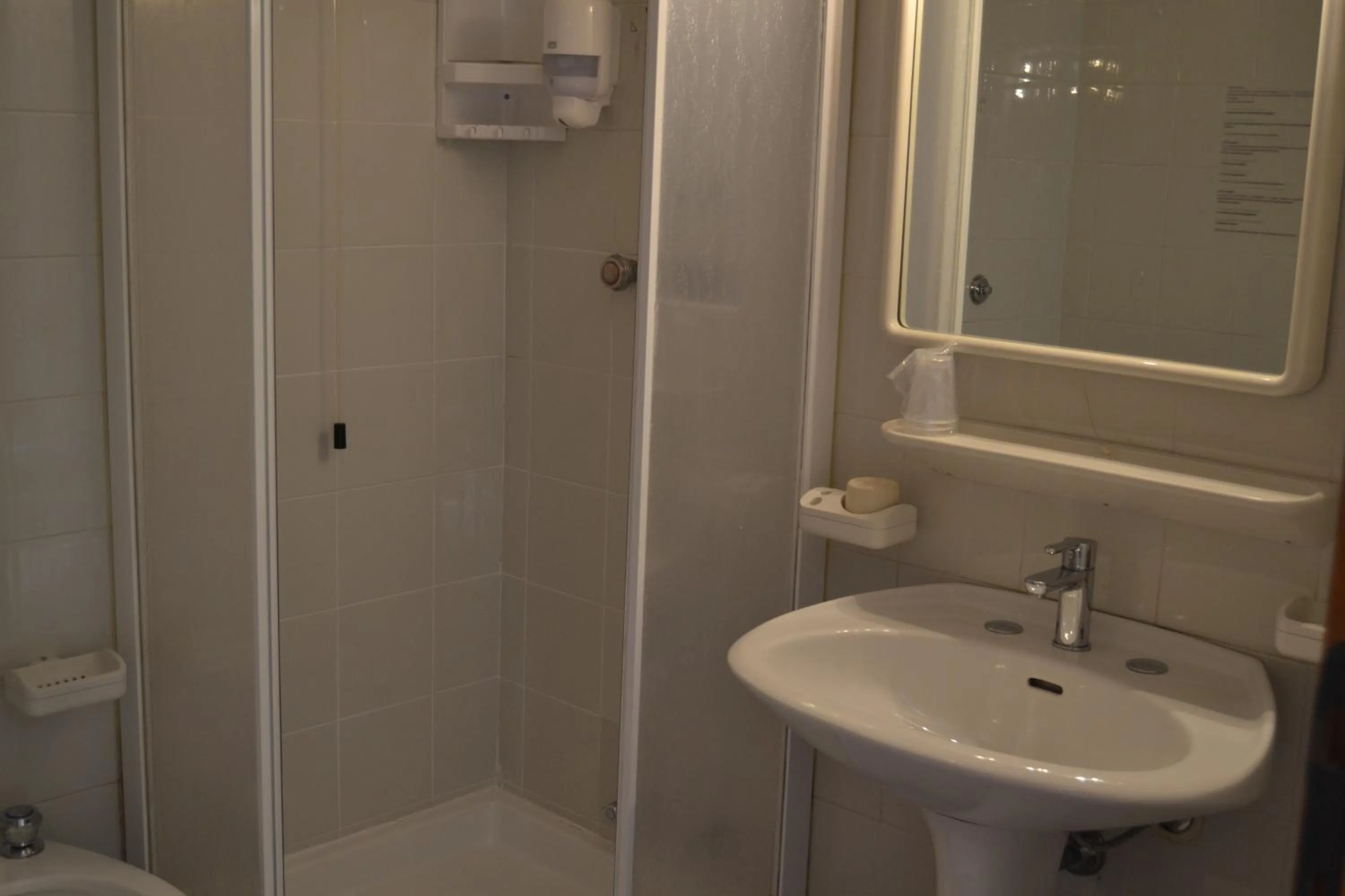 Bathroom in Hotel Quattro Palme