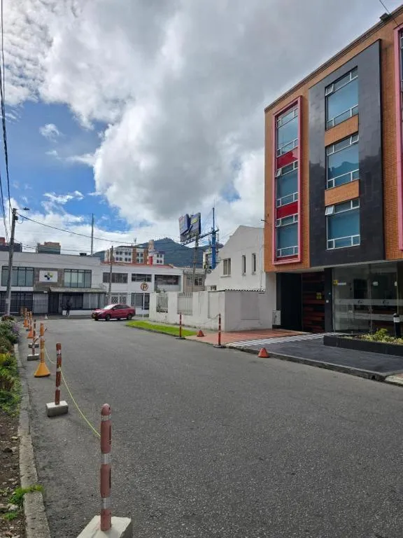 Location in Hotel Castellana 100 Bogota By Hoteles Confort 80