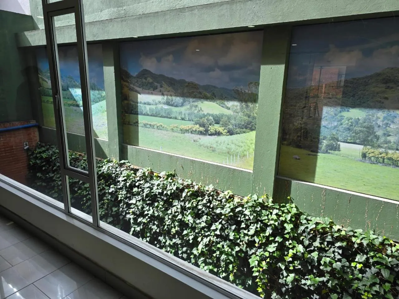 Garden in Hotel Castellana 100 Bogota By Hoteles Confort 80