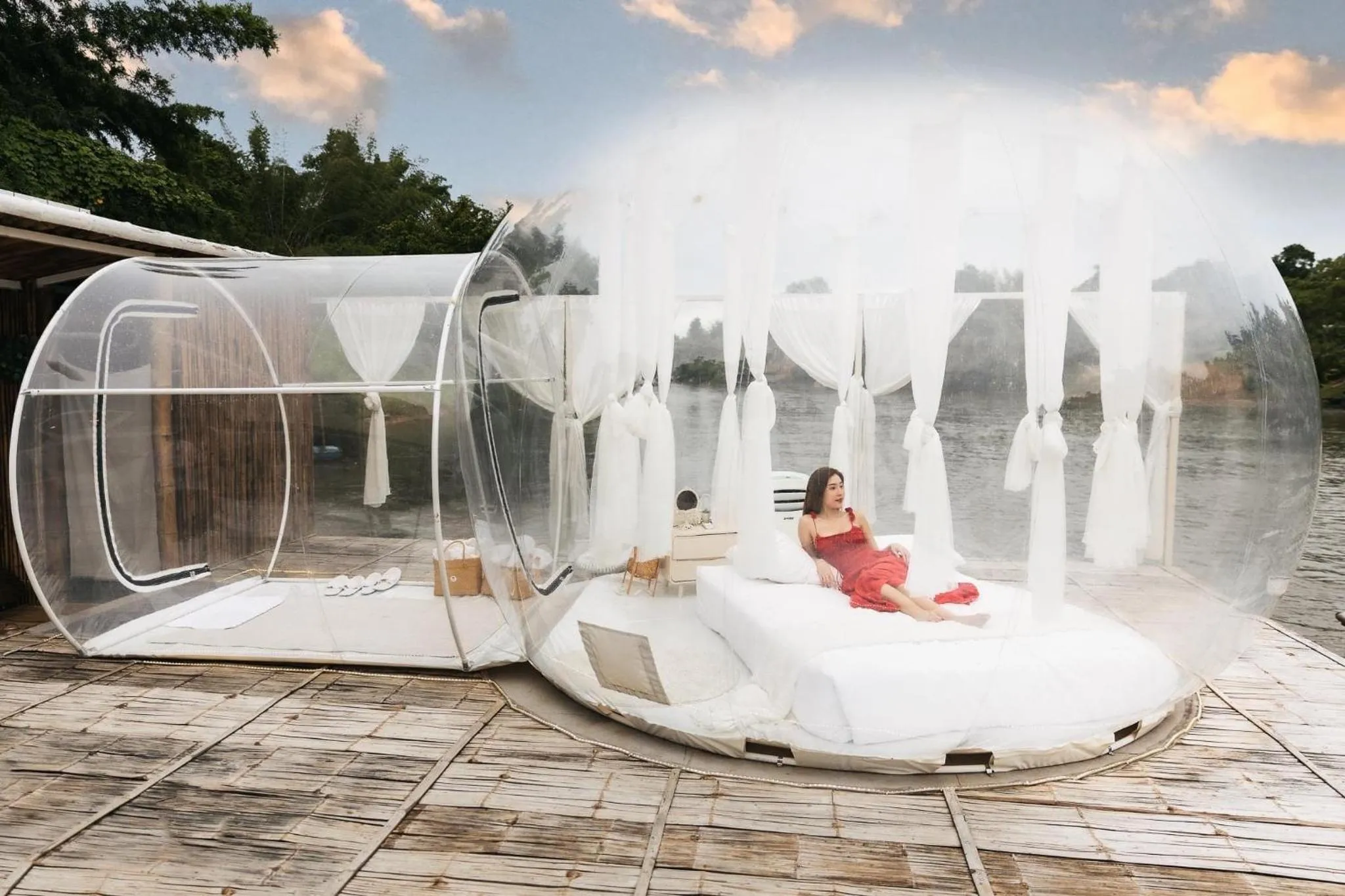 The Three Bubble Houses