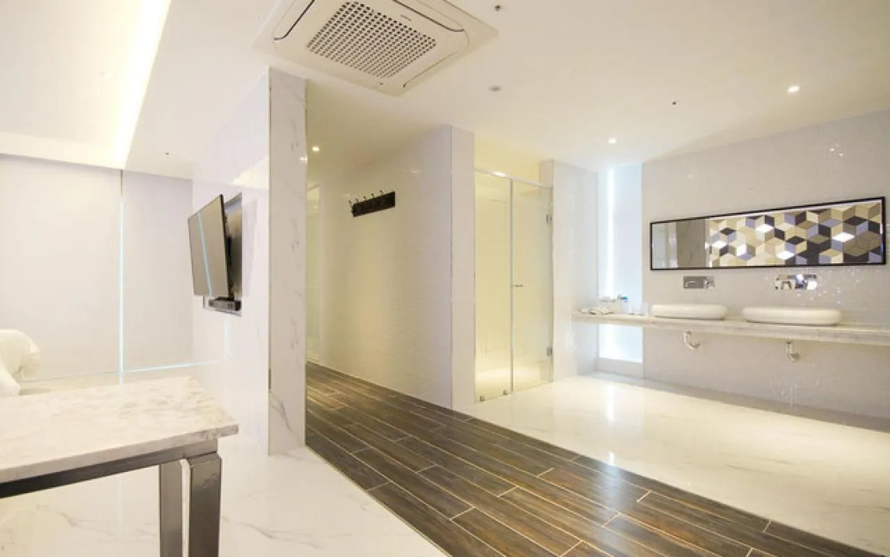 Bed in Ulsan Samsan Pandora Hotel