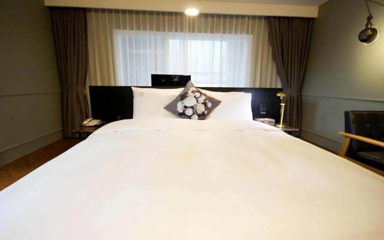 Bed in Ulsan Samsan Pandora Hotel