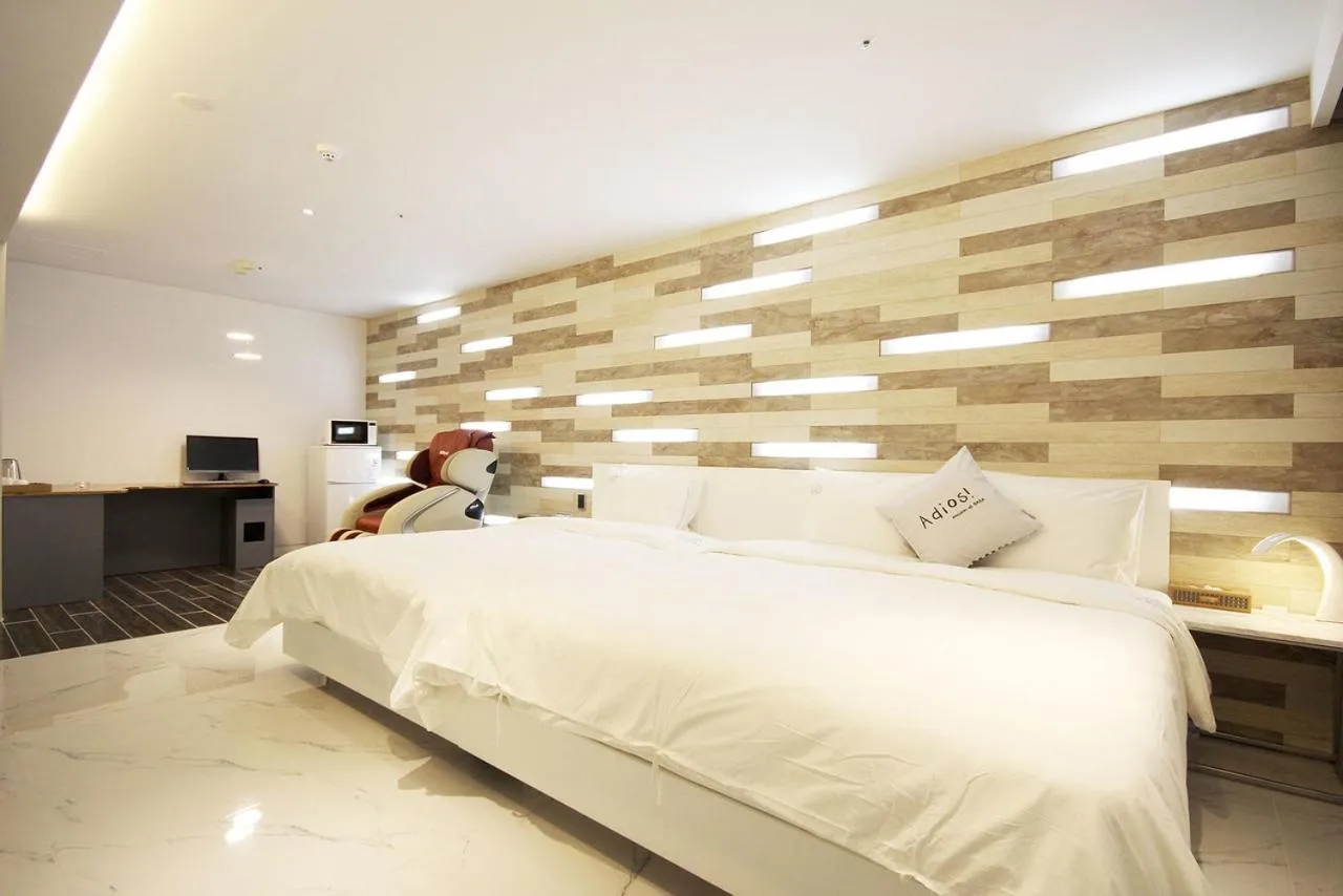 Bed in Ulsan Samsan Pandora Hotel