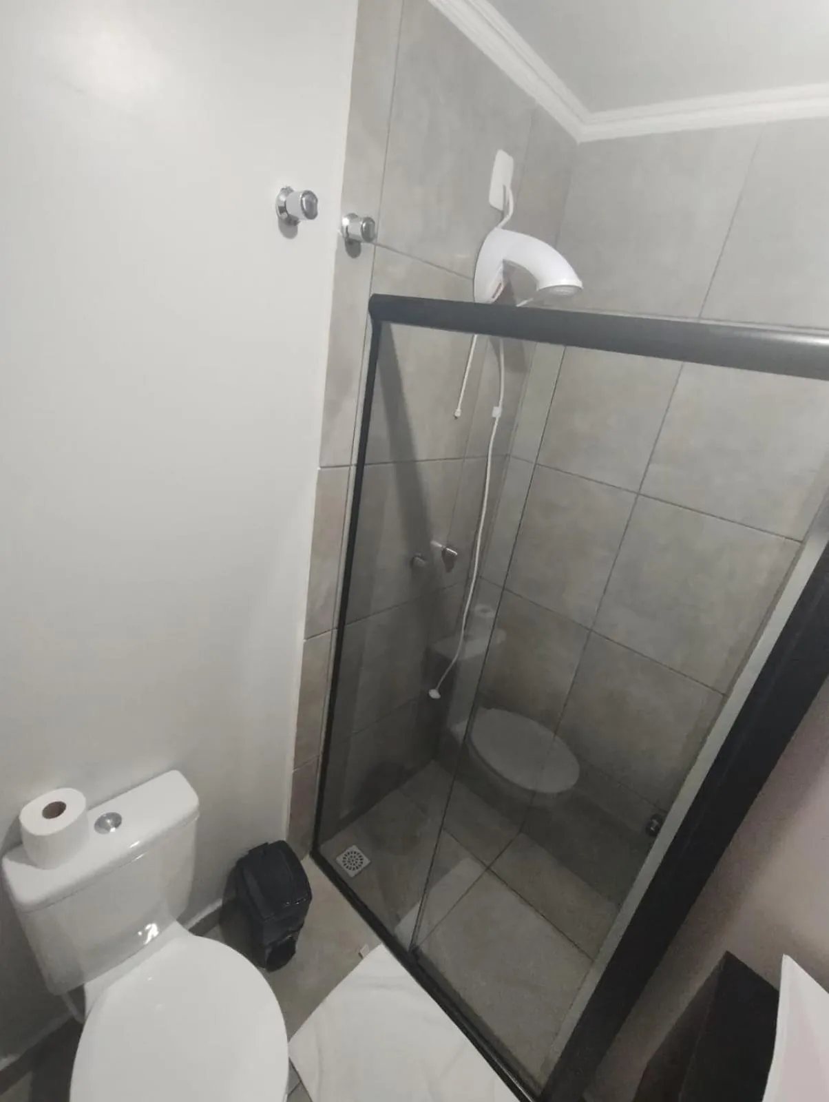 Bathroom in Pousada Vista do Lago - HOSTEL