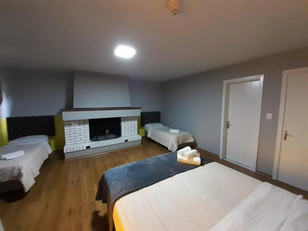 Bedroom, Bed in Pousada Vista do Lago - HOSTEL