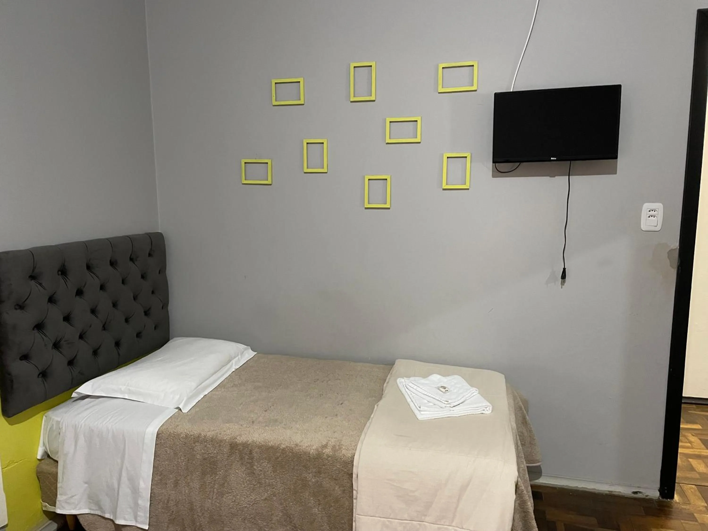 Bedroom, Bed in Pousada Vista do Lago - HOSTEL