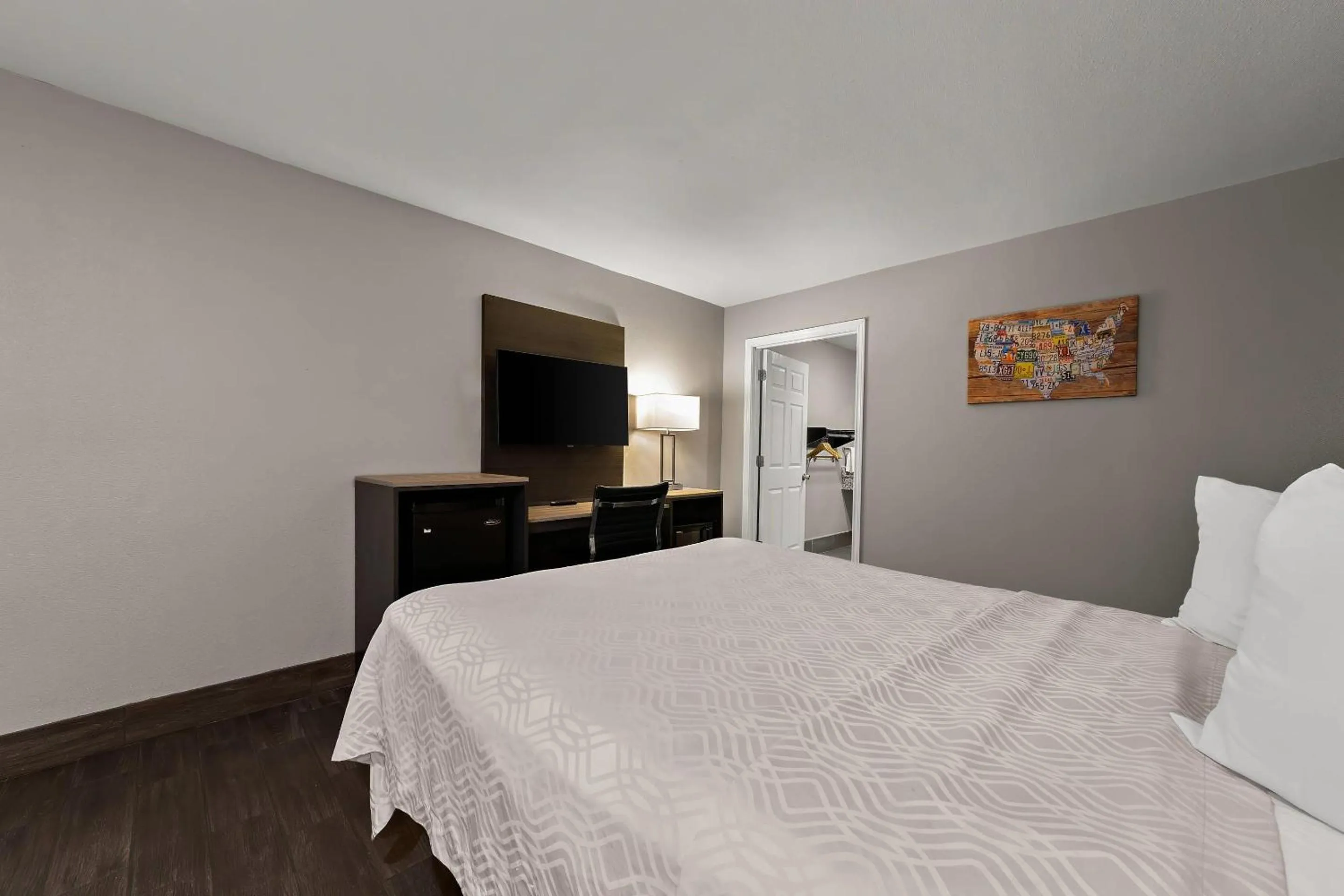 Bedroom, Bed in Econo Lodge Inn & Suites Laredo - Nuevo Laredo