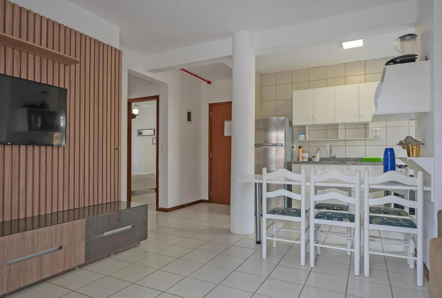 Communal lounge/ TV room in Pousada Kindermann - Jurerê