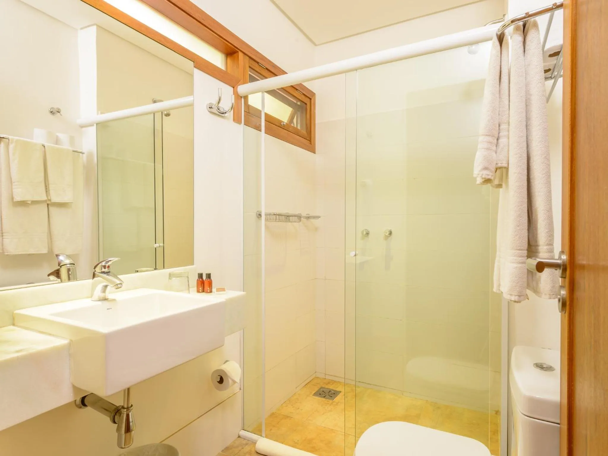 Shower in Kalango Hotel Boutique