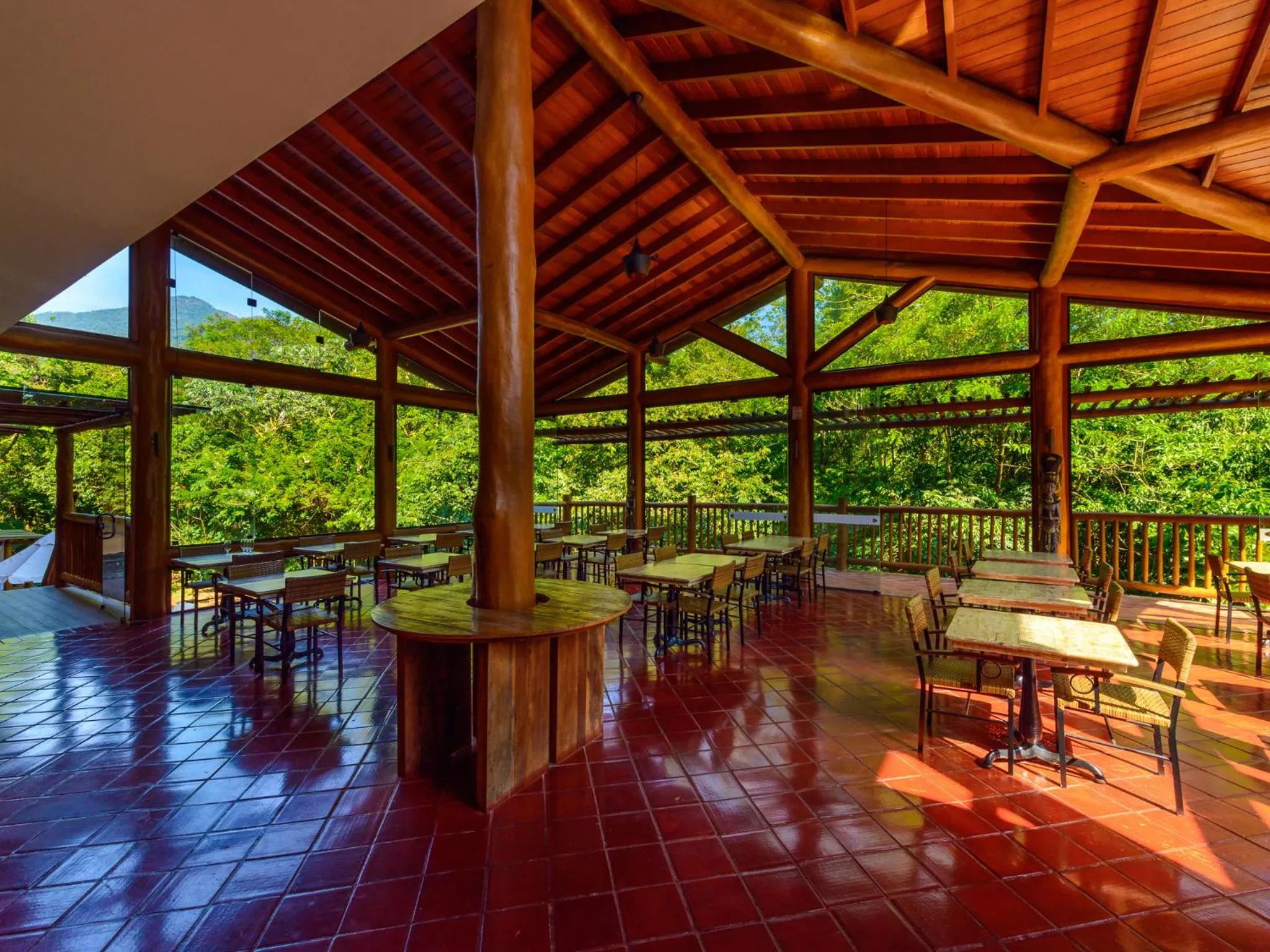 Restaurant/places to eat in Kalango Hotel Boutique