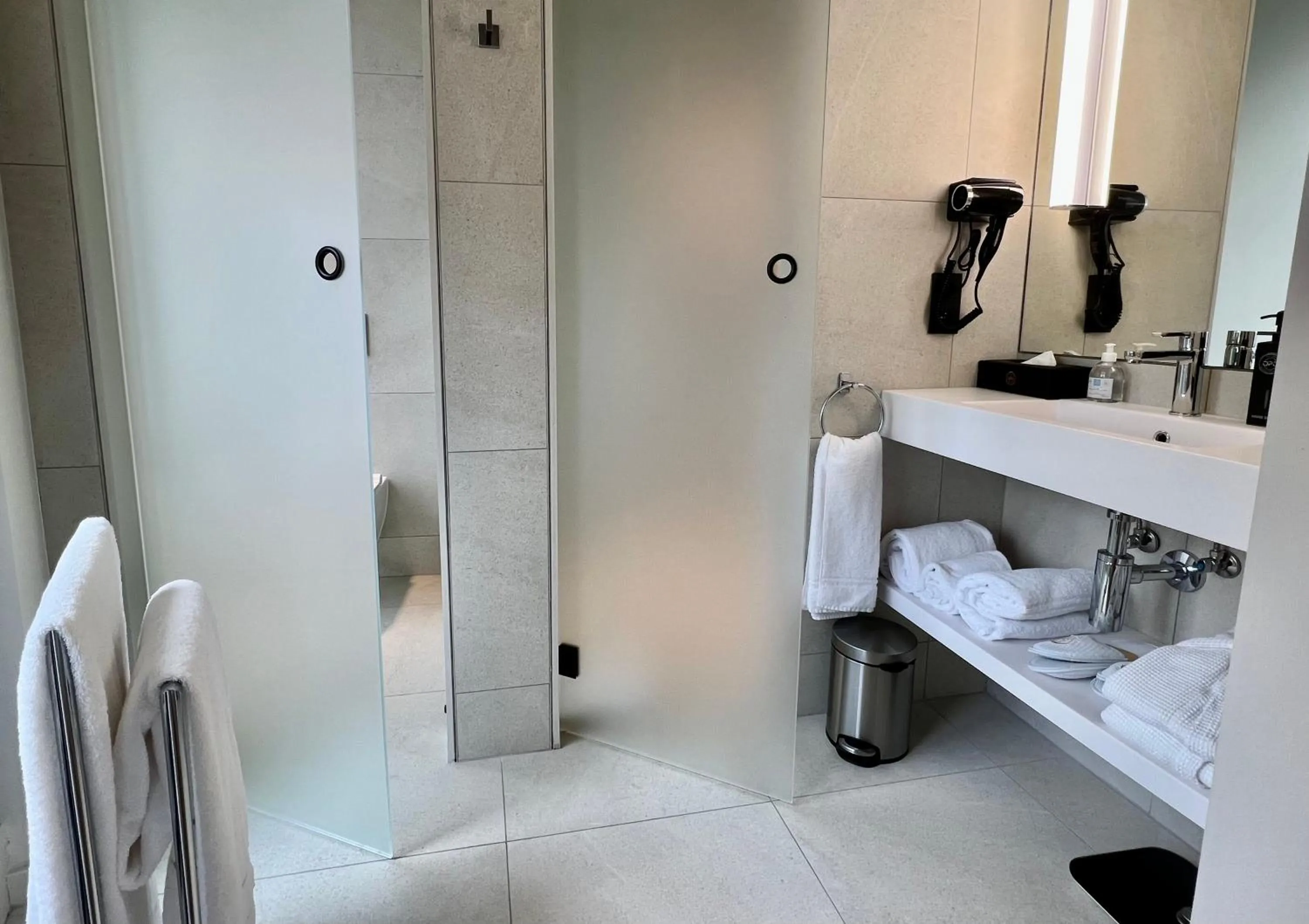 Bathroom in OPO Hotel