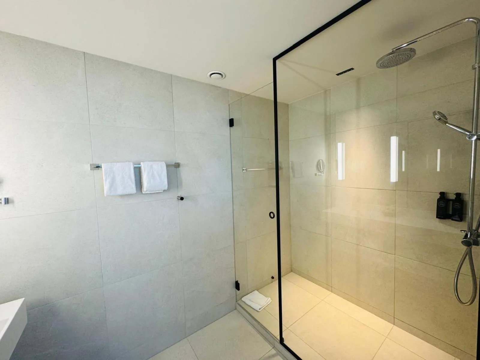 Bathroom in OPO Hotel