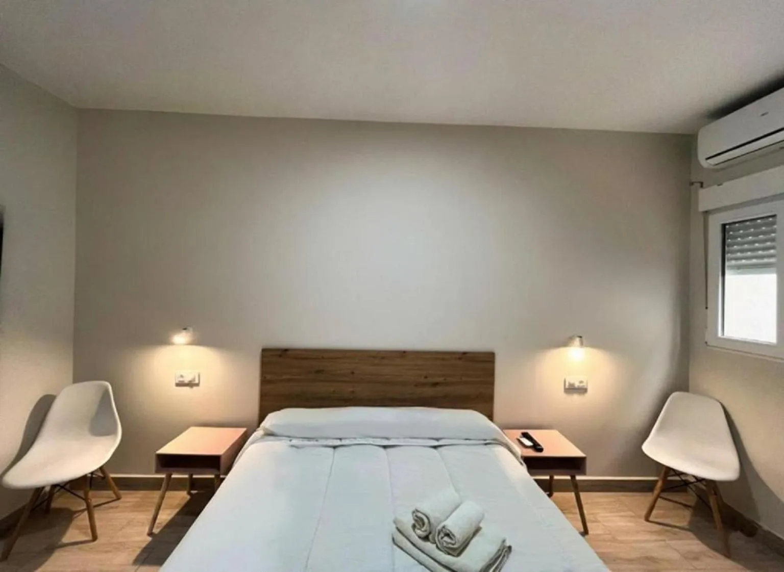 Bathroom, Bed in Hostal Pompeya Merida