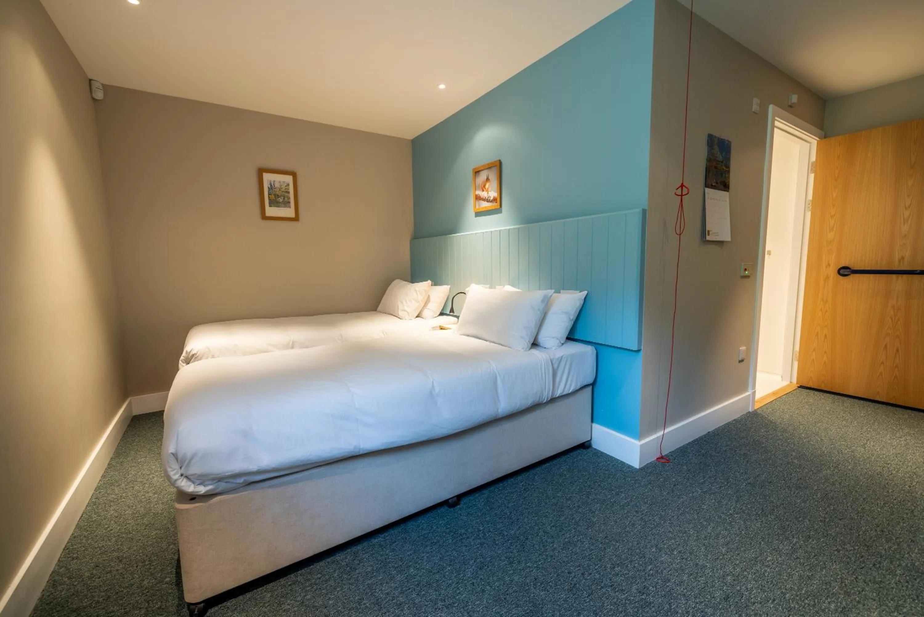 Toilet, Bed in An Spiris Accommodation at Dundreggan Rewilding Centre