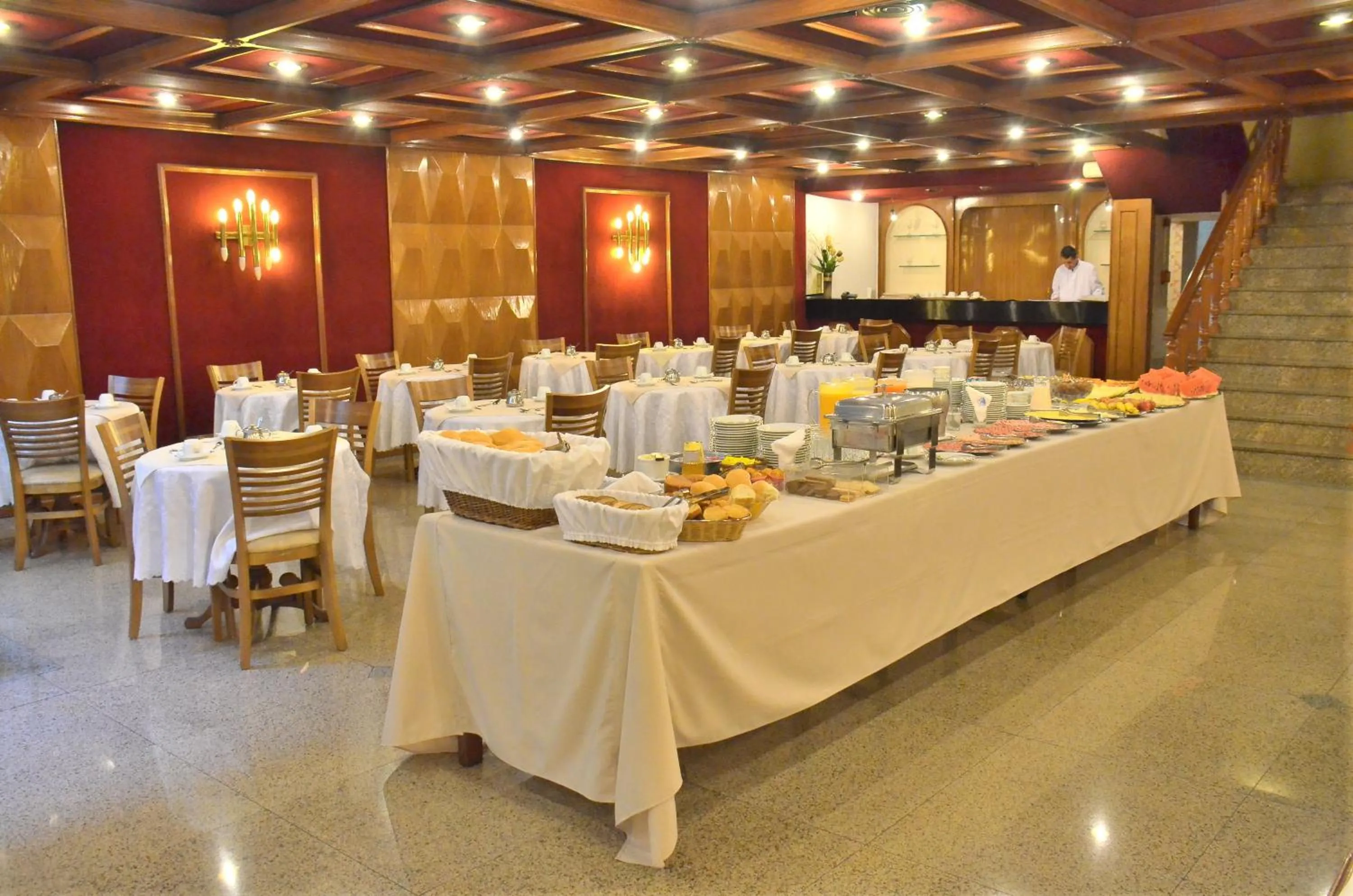 Restaurant/places to eat in Hotel Castelar