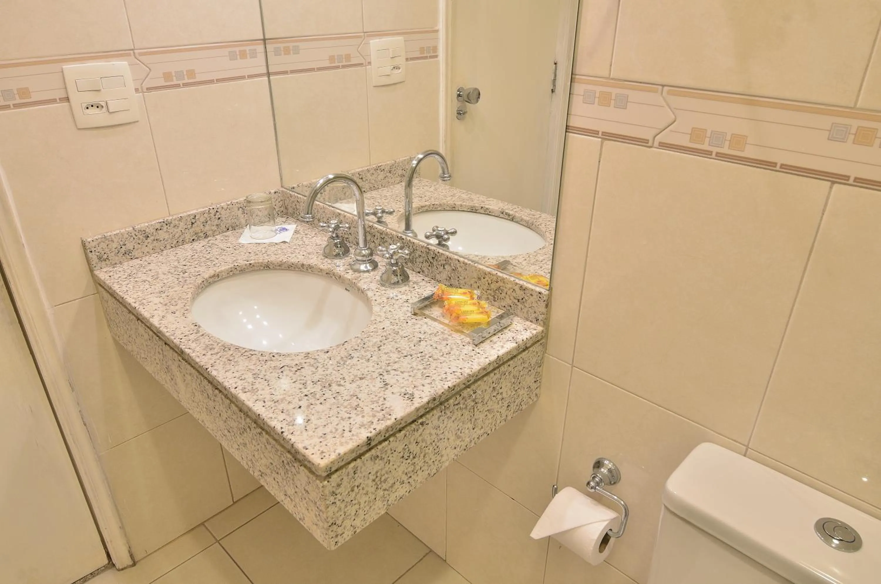 Bathroom in Hotel Castelar