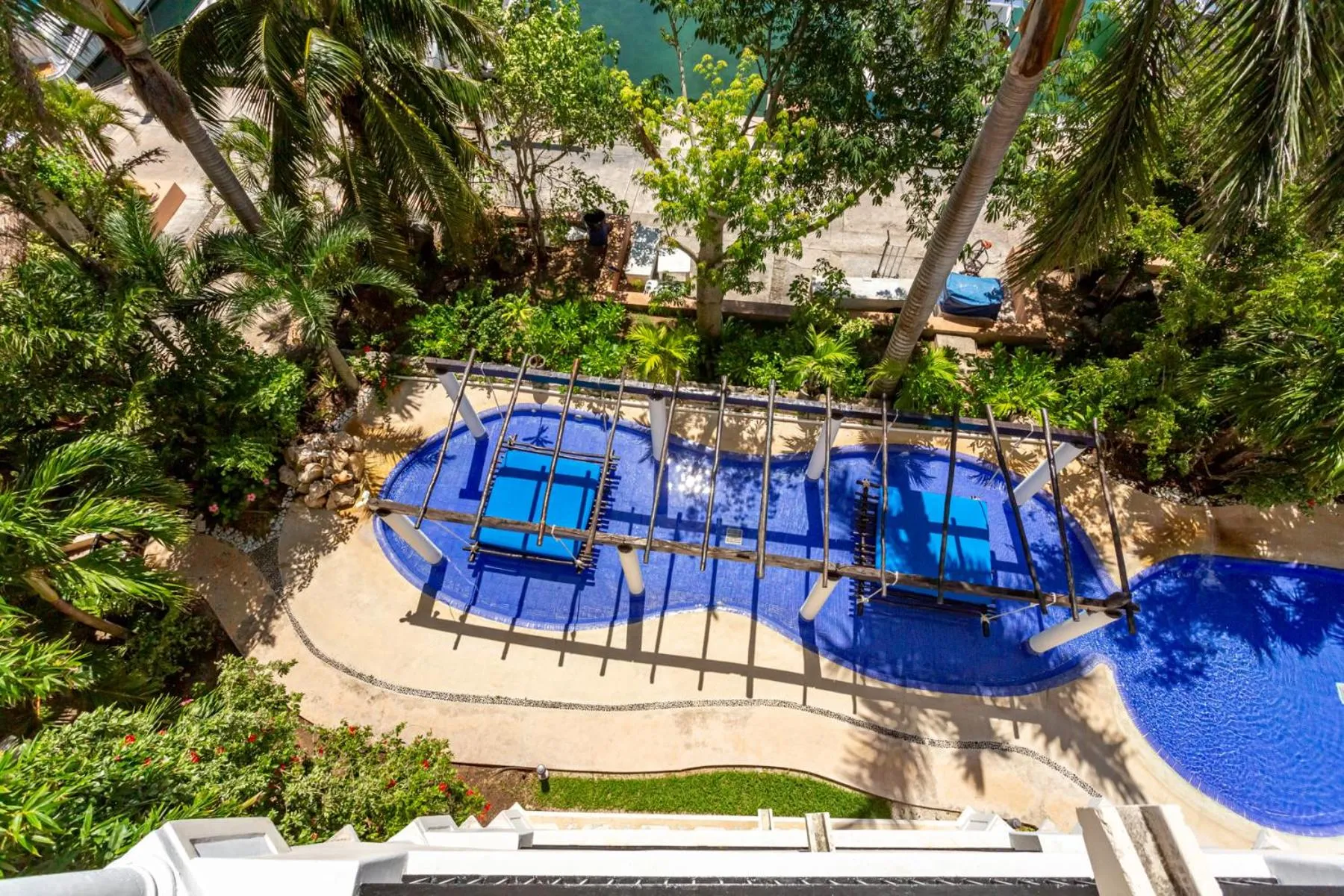 Garden view in Aventuras Club