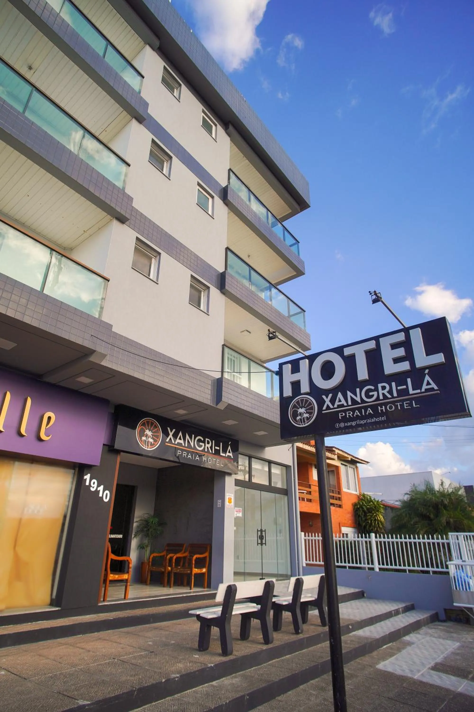 Property building in Xangri-La Praia Hotel