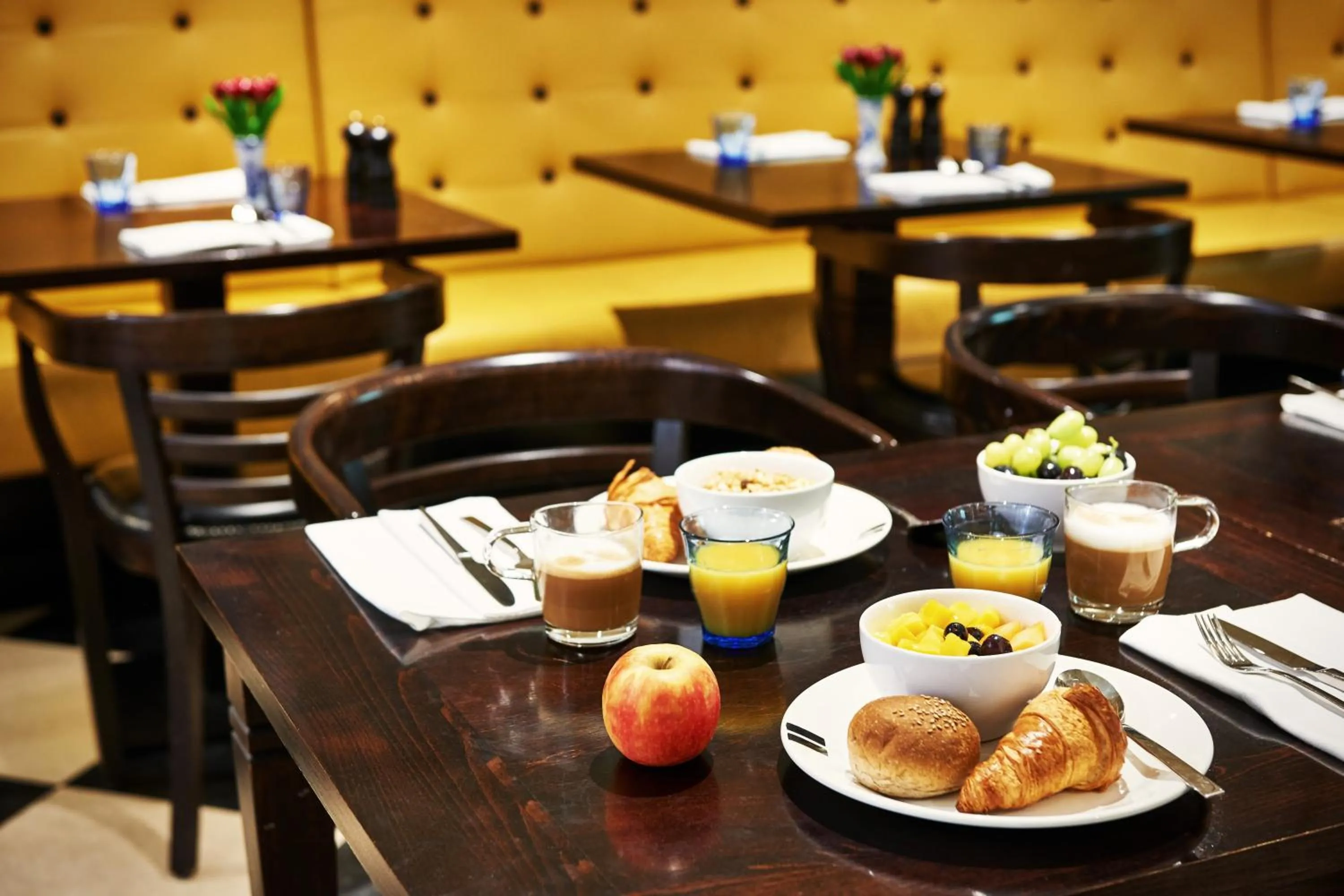 Breakfast in Banks Mansion - All Inclusive Boutique Hotel