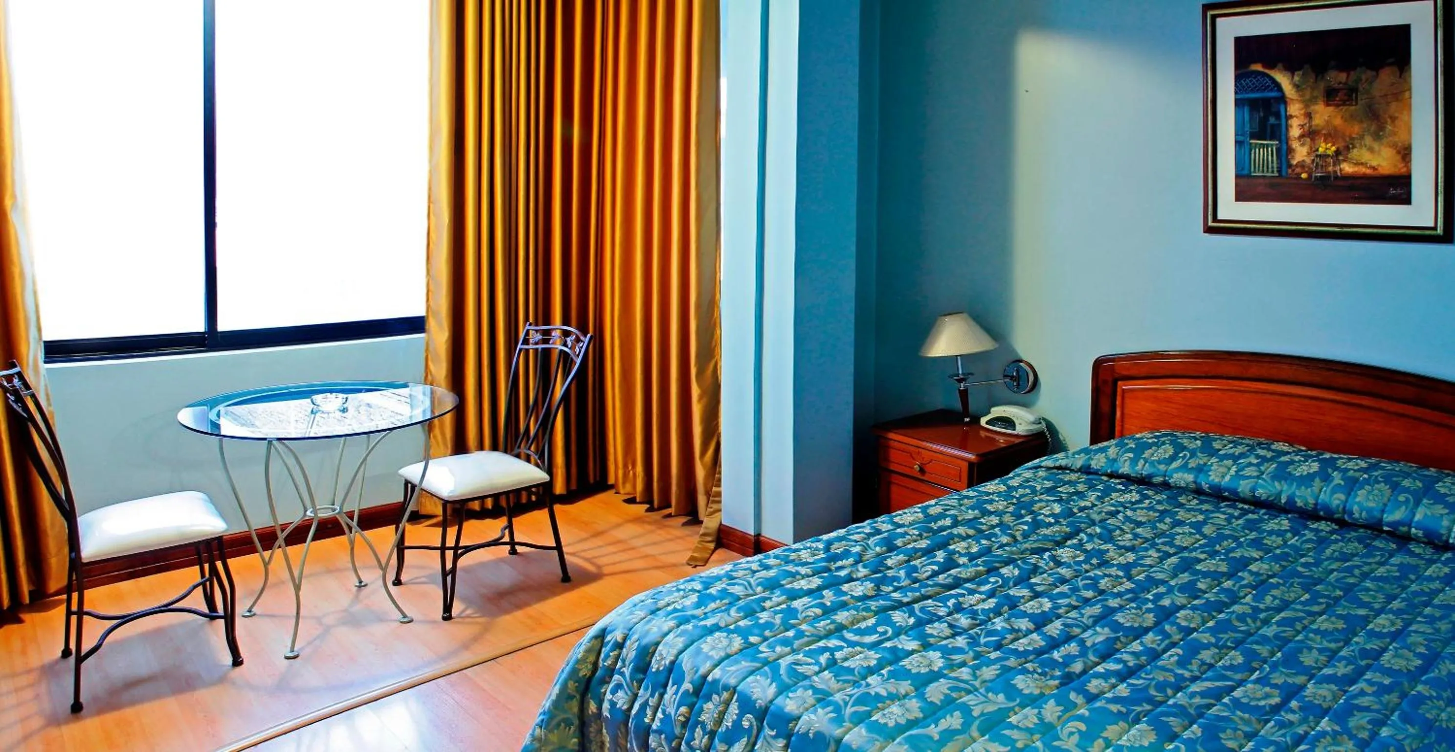 Bed in Hotel Yanuncay