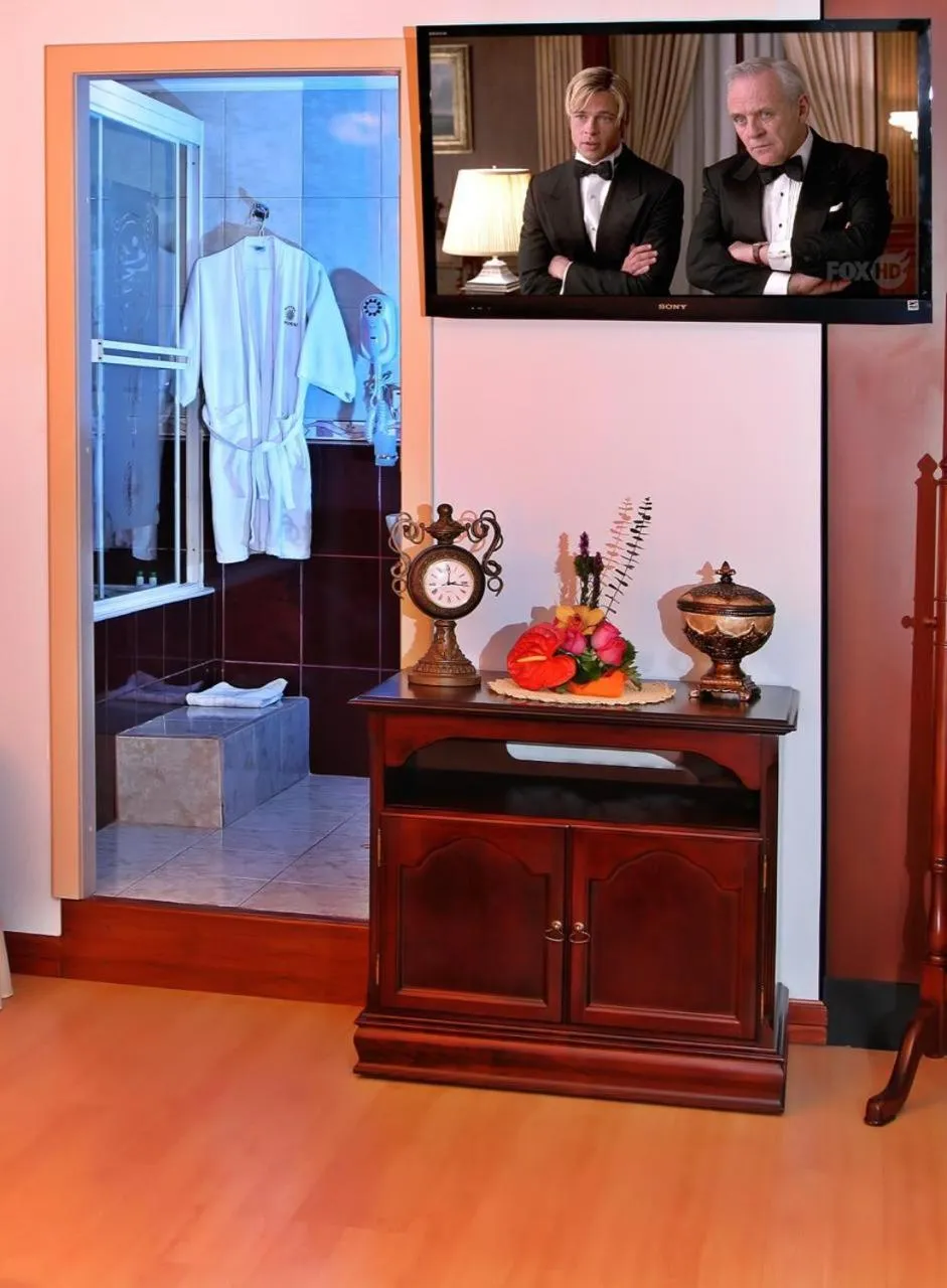 TV and multimedia in Hotel Yanuncay