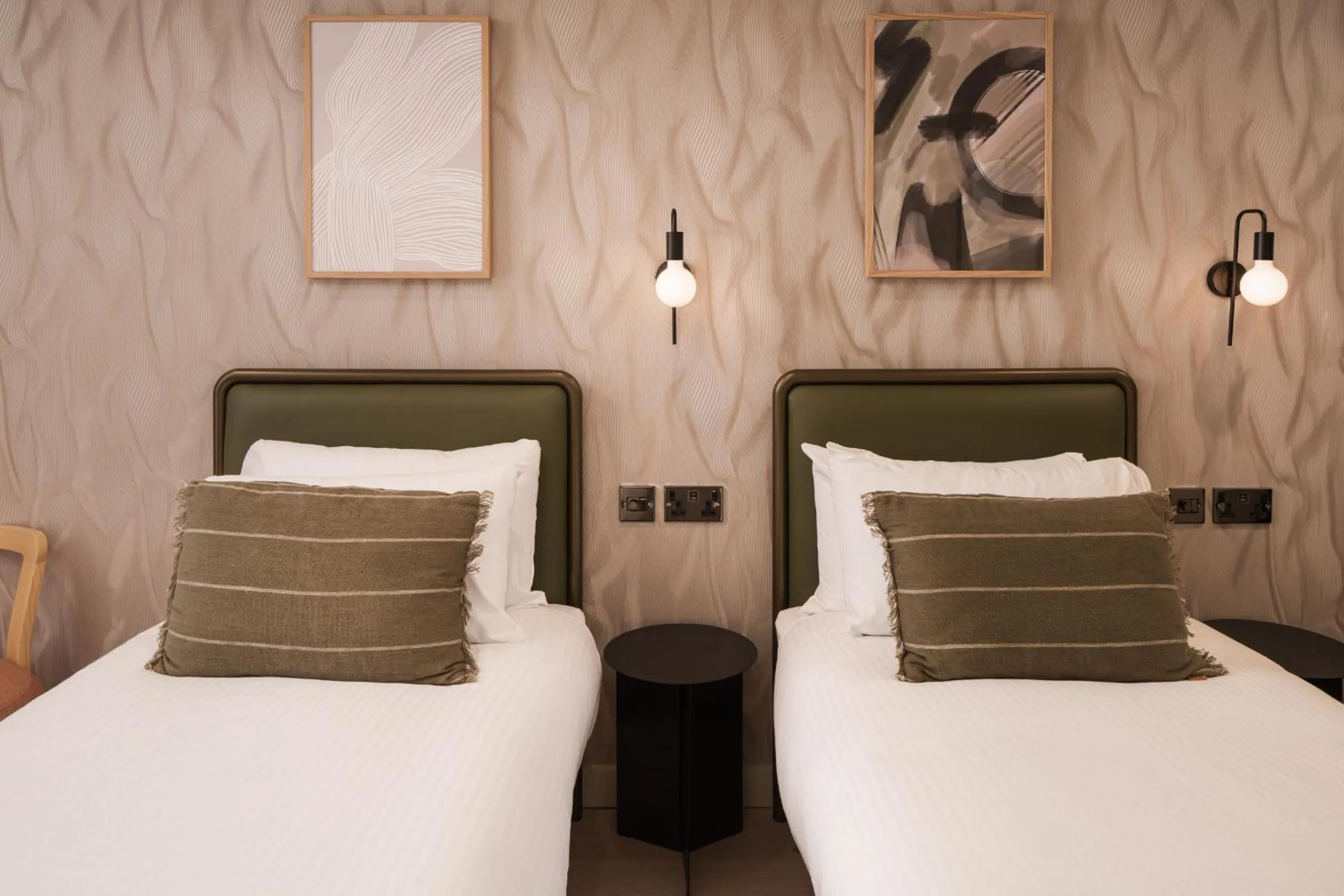 Bed in Central Park Hotel