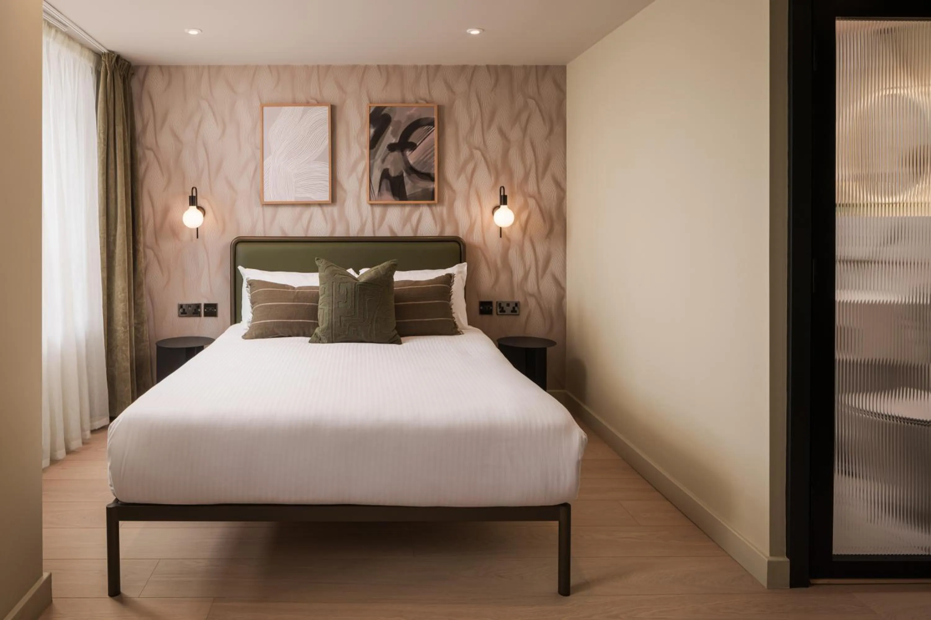 Bed in Central Park Hotel