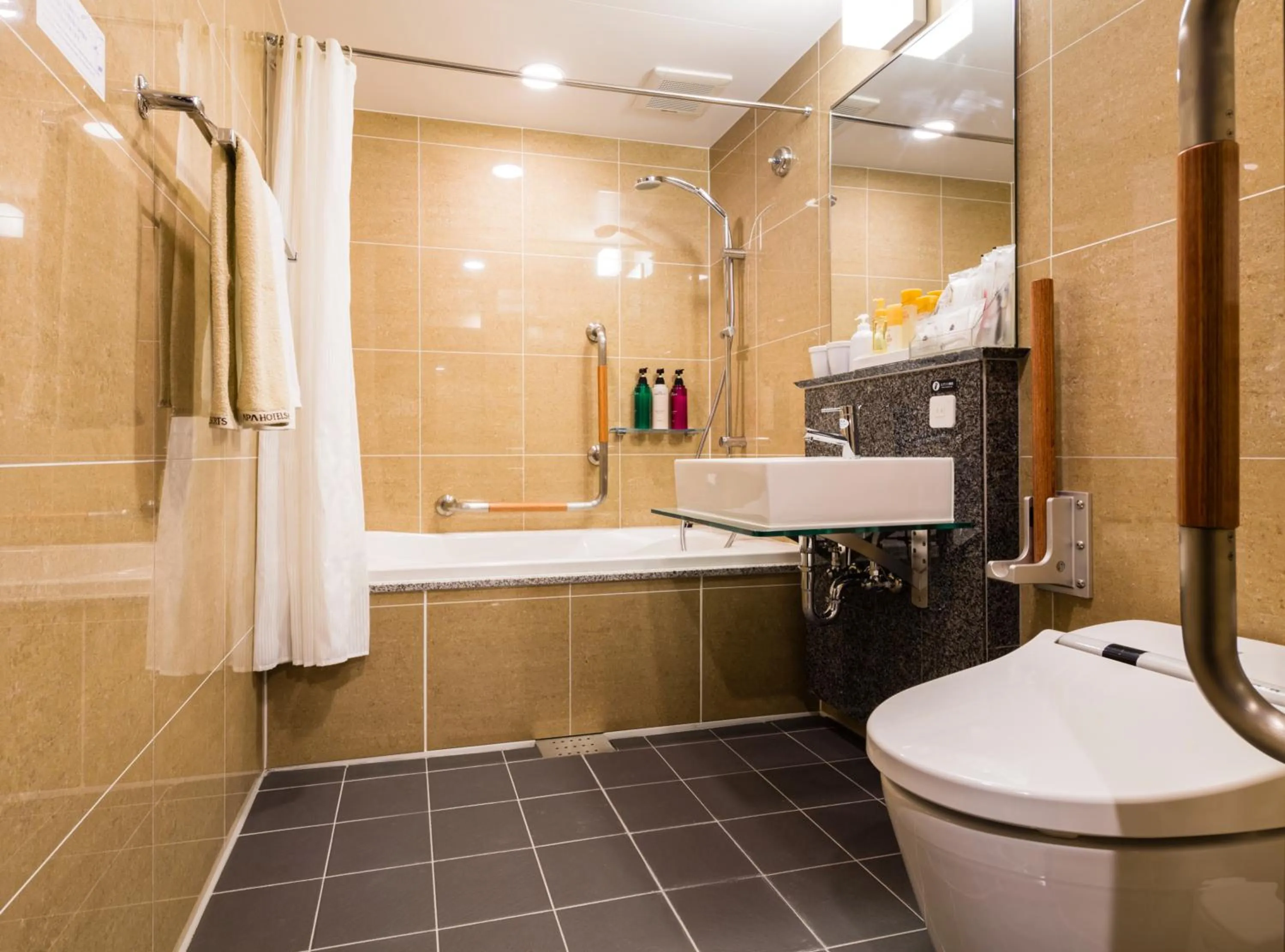 Photo of the whole room in APA Hotel Nagatacho Hanzomon Ekimae