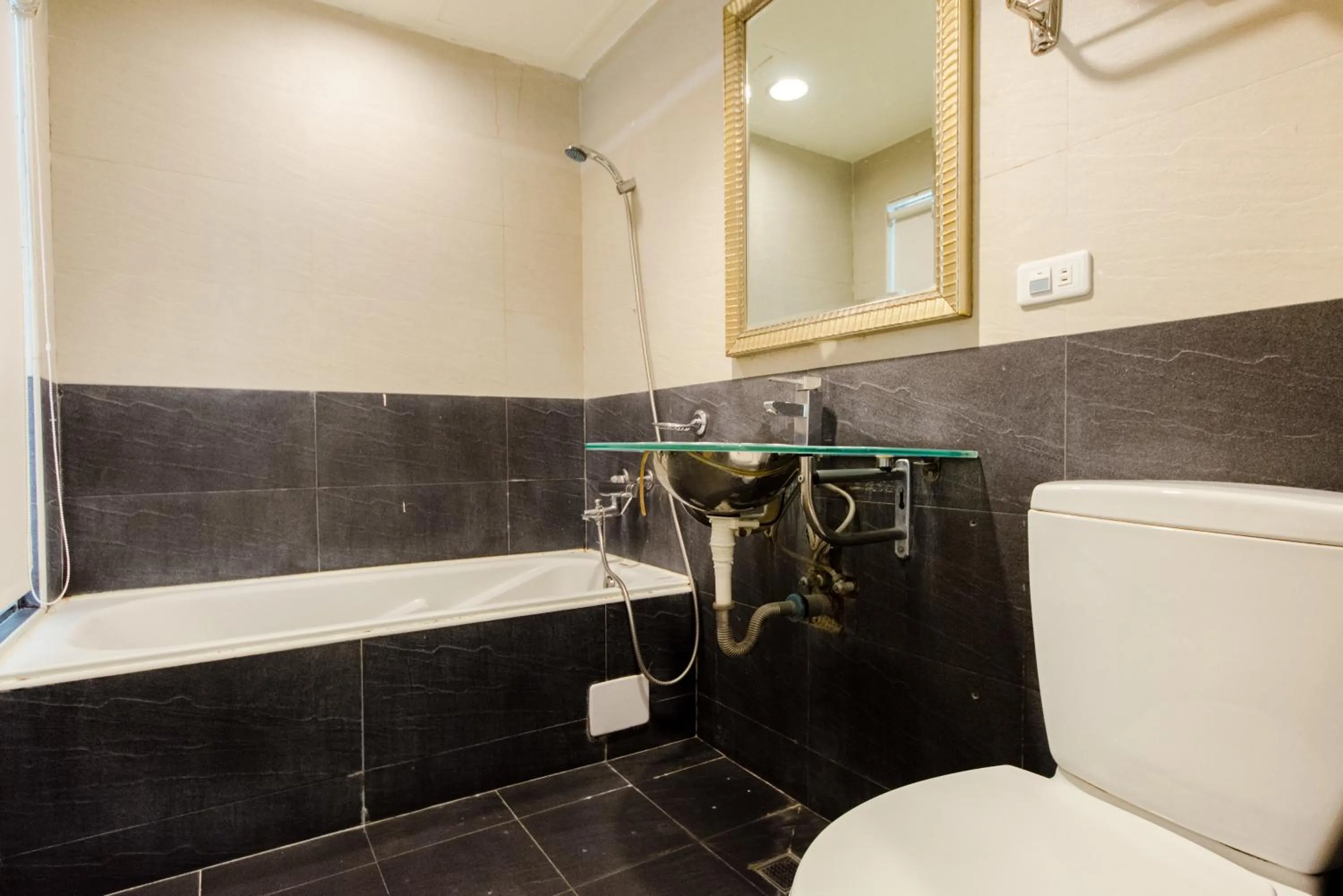 Bathroom in Yake Homestay