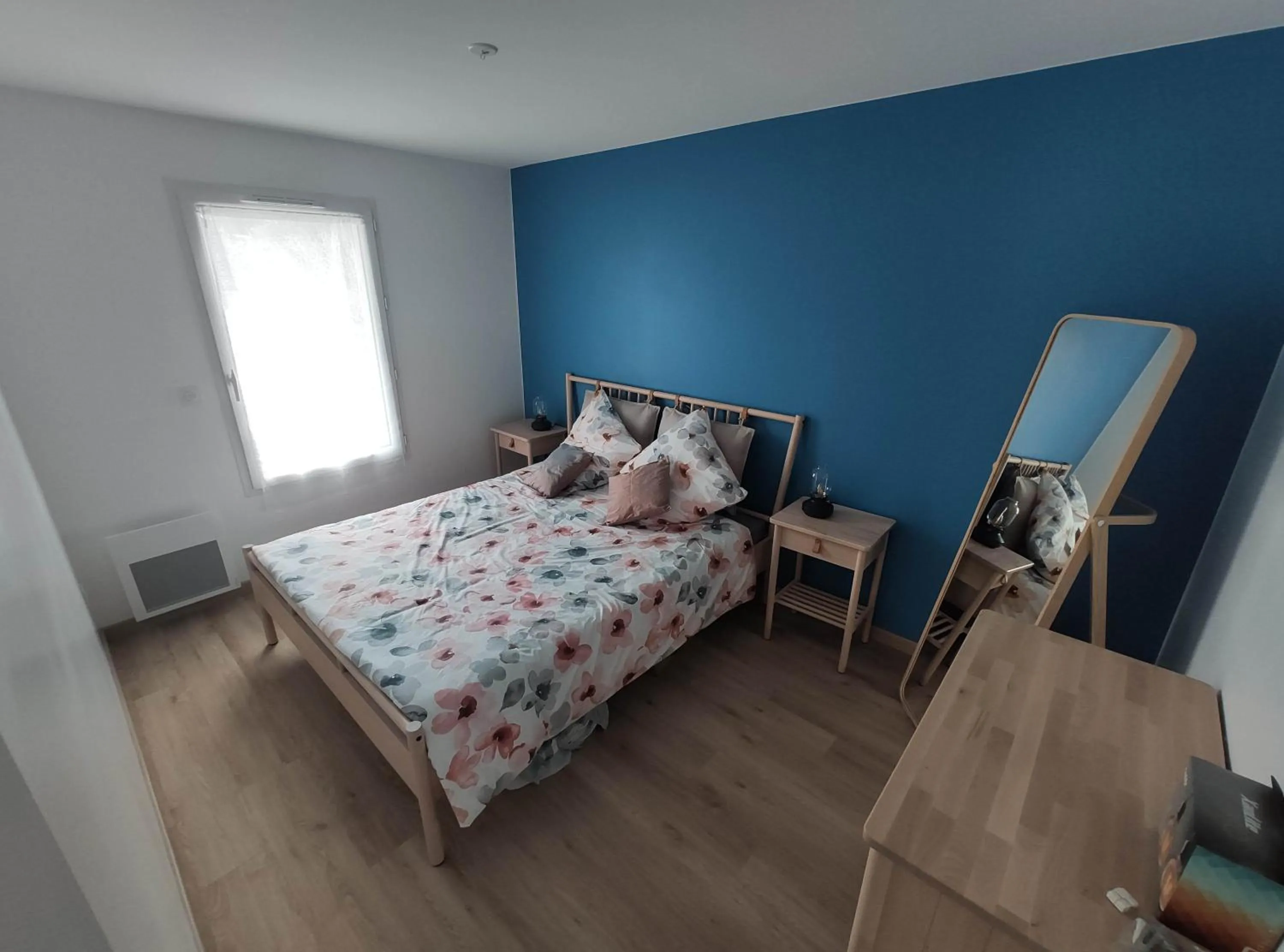 2 Maisons de 3 et 2 chambres avec grande piscine commune