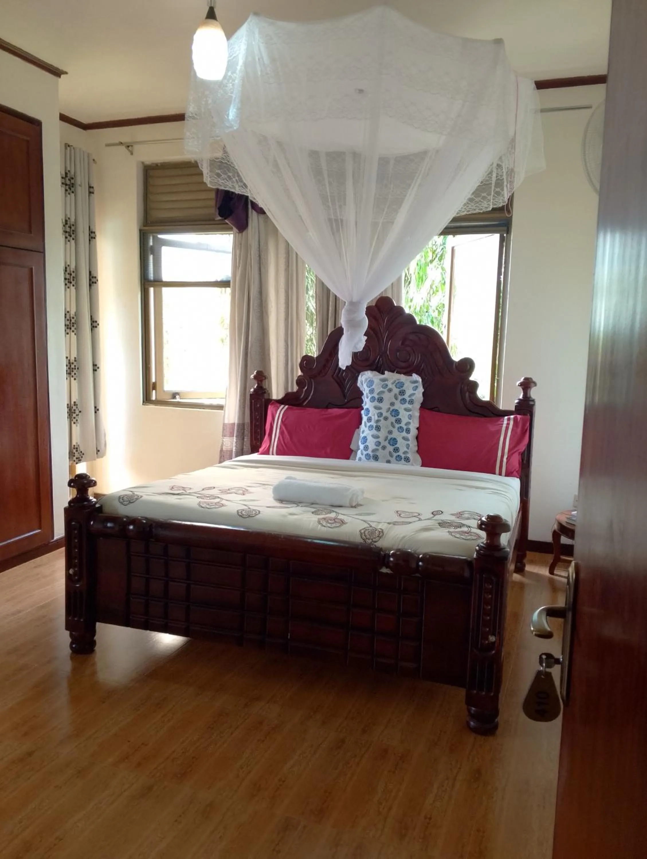 Bedroom, Bed in DISCOVERY COURTS HOTEL