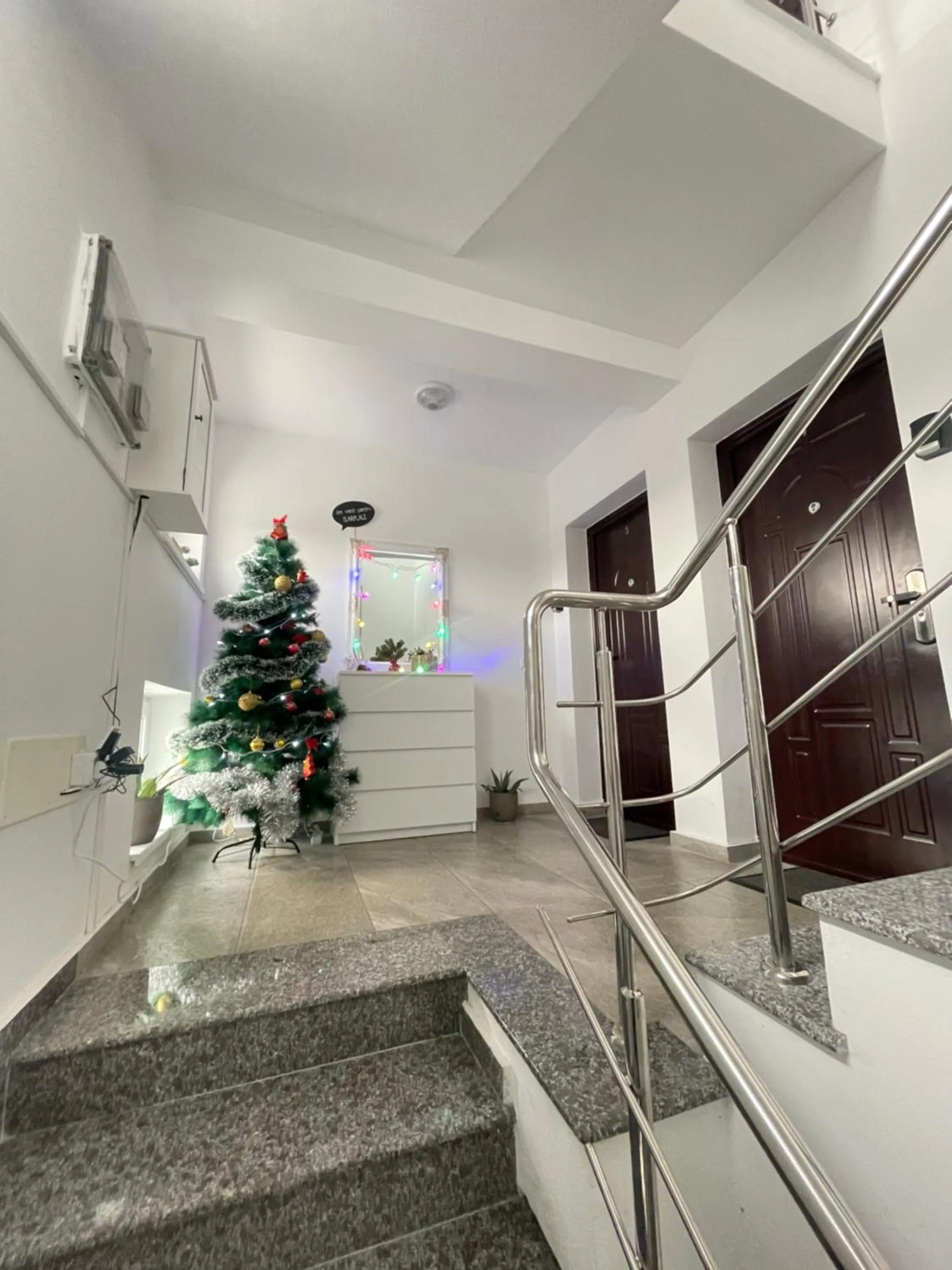 Cazare apartamente LAVI-TOUR Tg Neamț