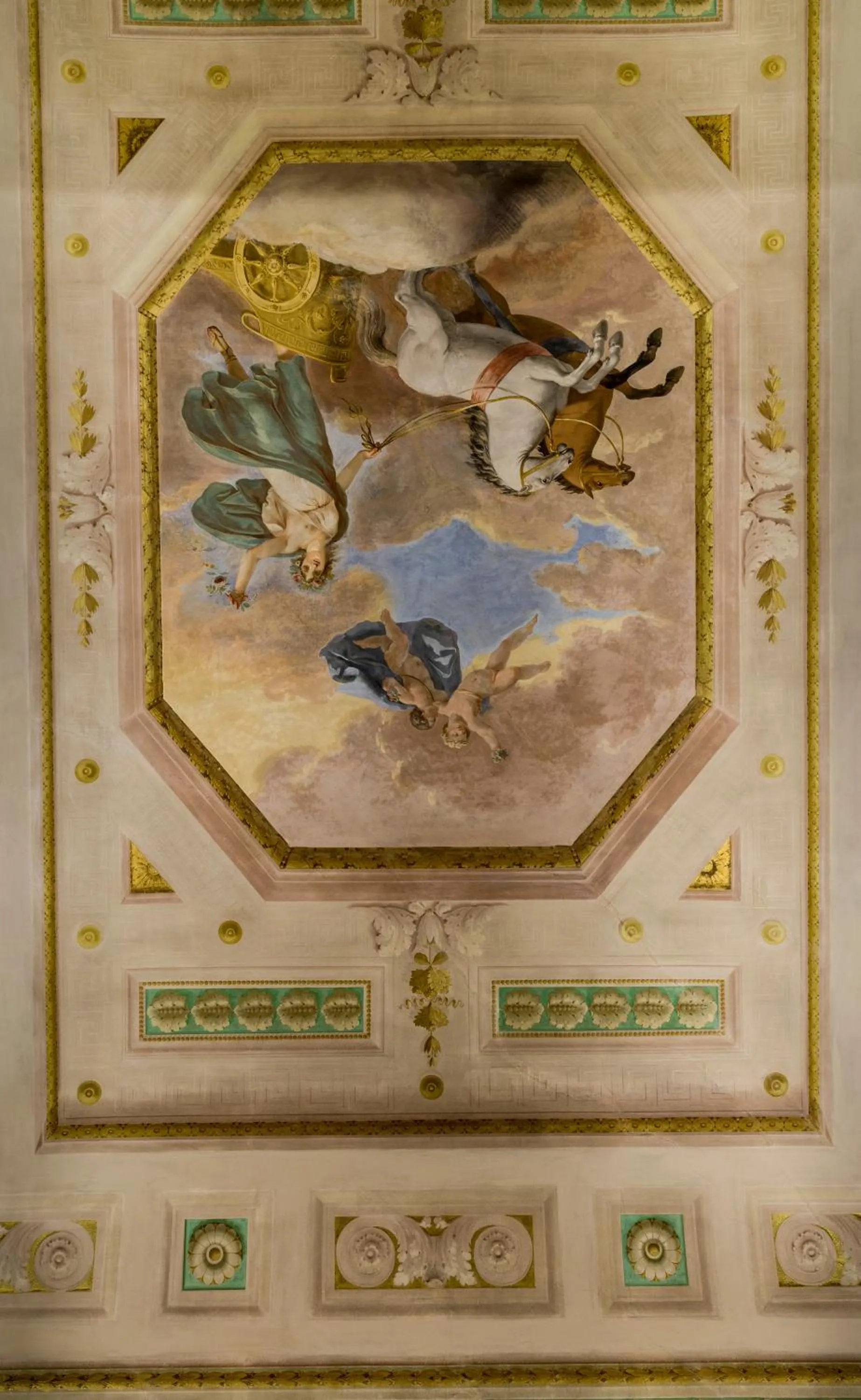 Decorative detail in Palazzo Guicciardini