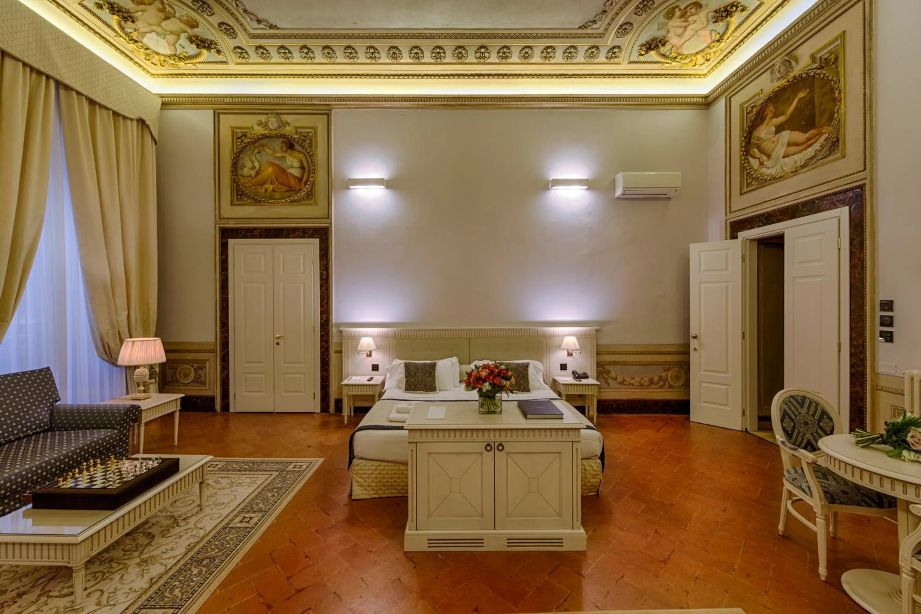 Bedroom in Palazzo Guicciardini