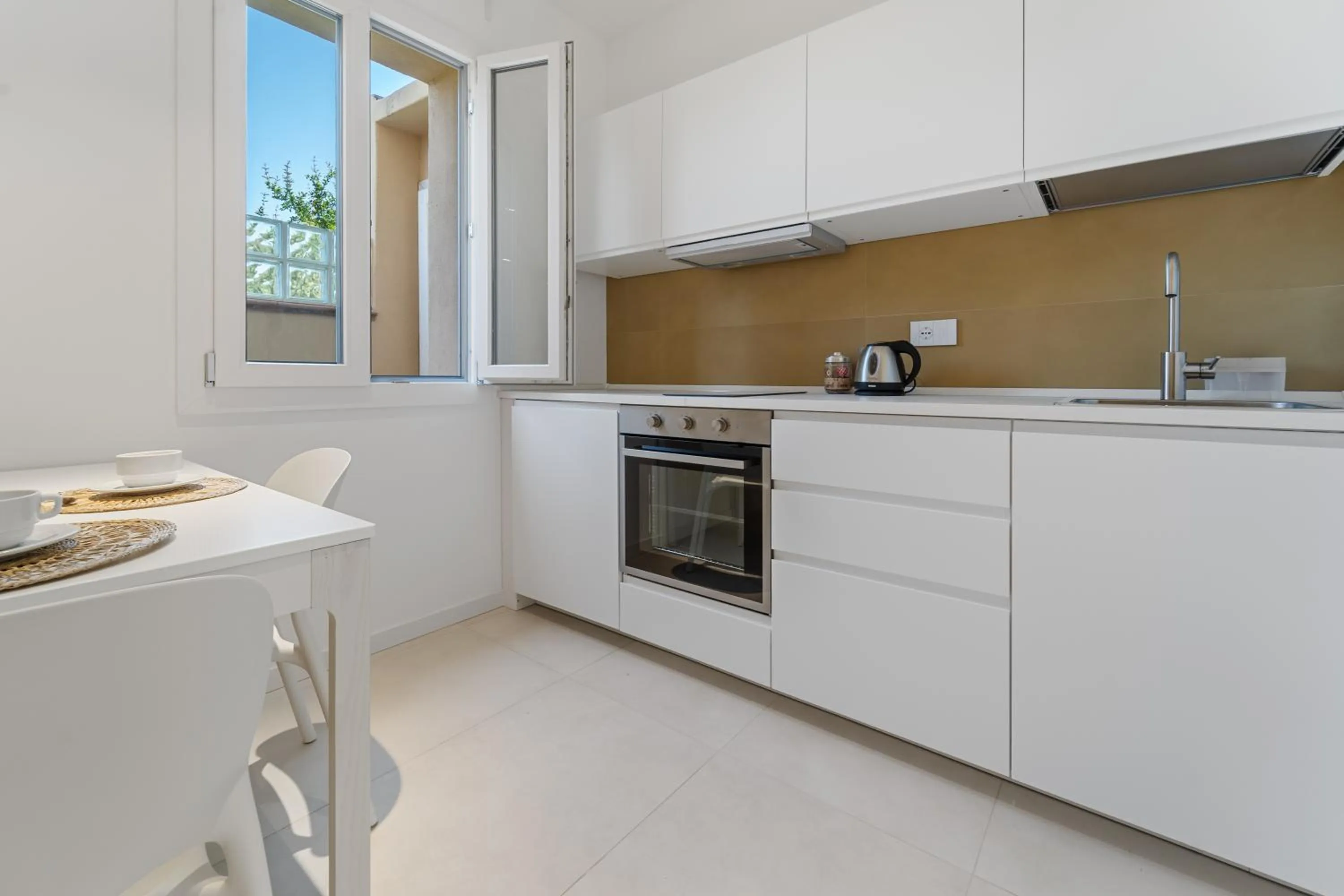 Coffee/tea facilities in Paquja