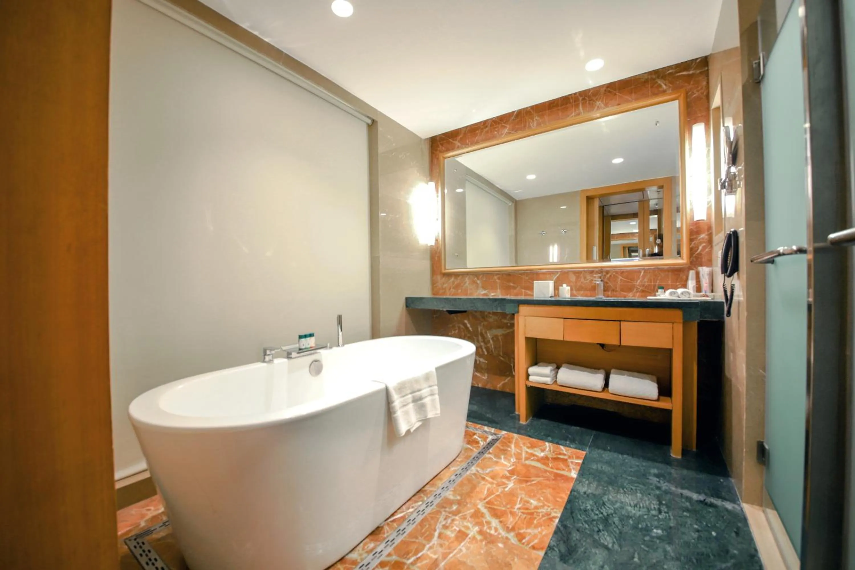 Bathroom in Welcomhotel by ITC Hotels, Jodhpur