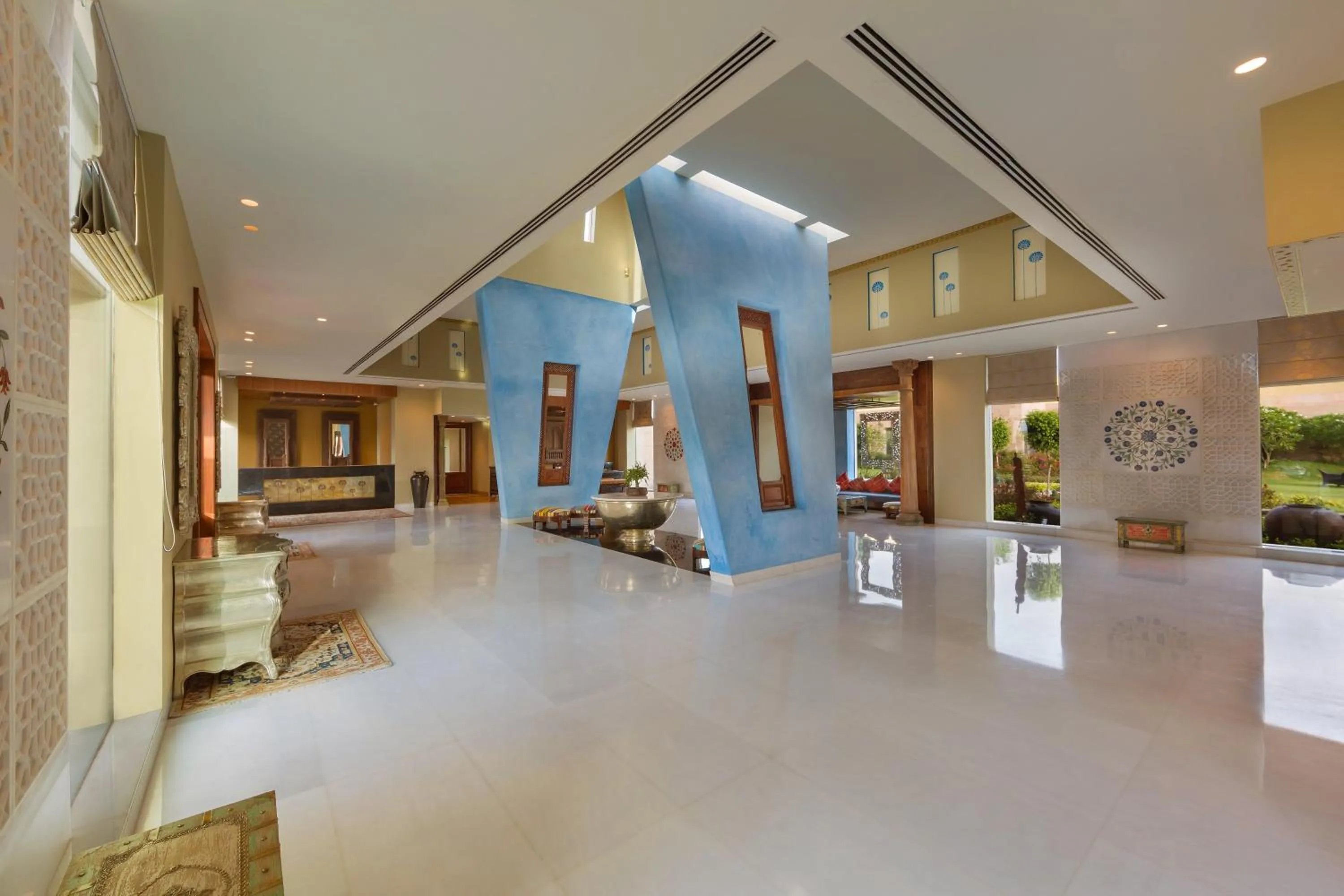 Lobby or reception in Welcomhotel by ITC Hotels, Jodhpur