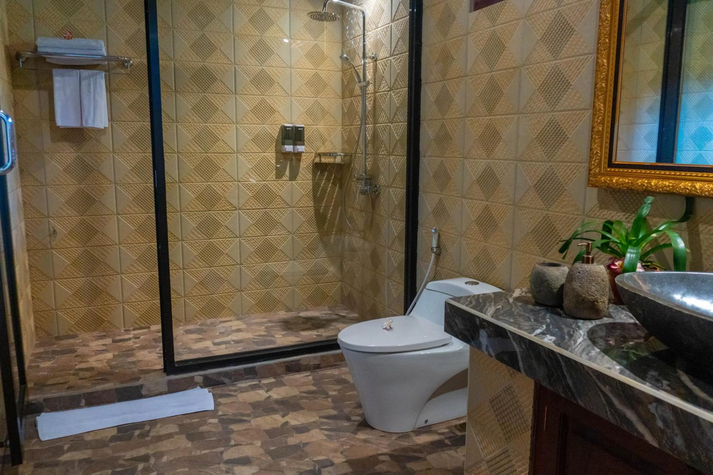 Bathroom in Villa Selonding Batu