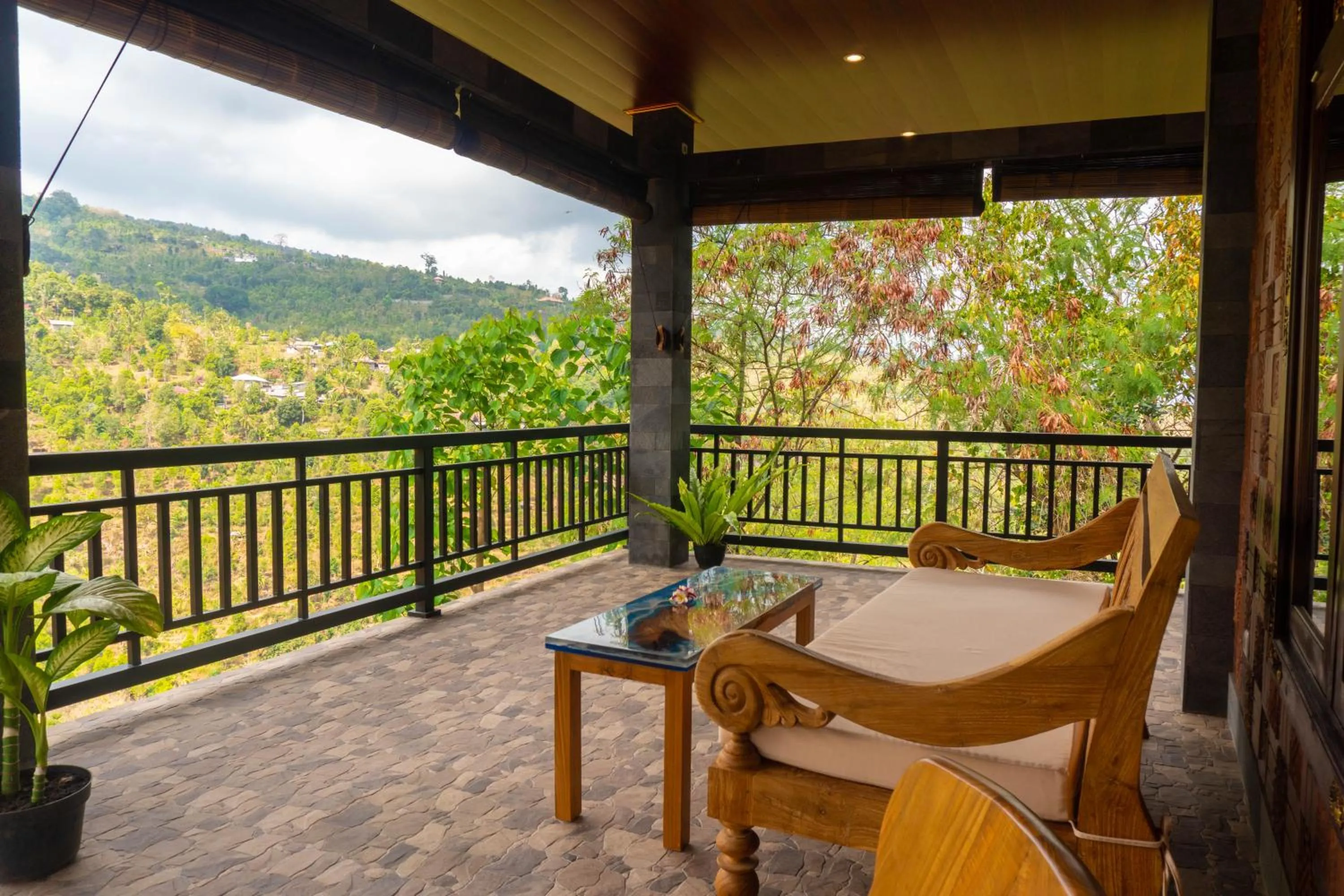 Balcony/Terrace in Villa Selonding Batu