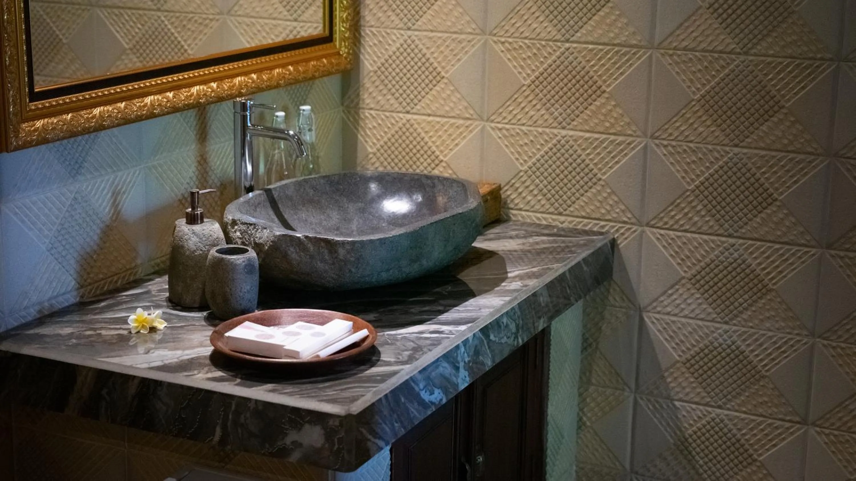 Bathroom in Villa Selonding Batu